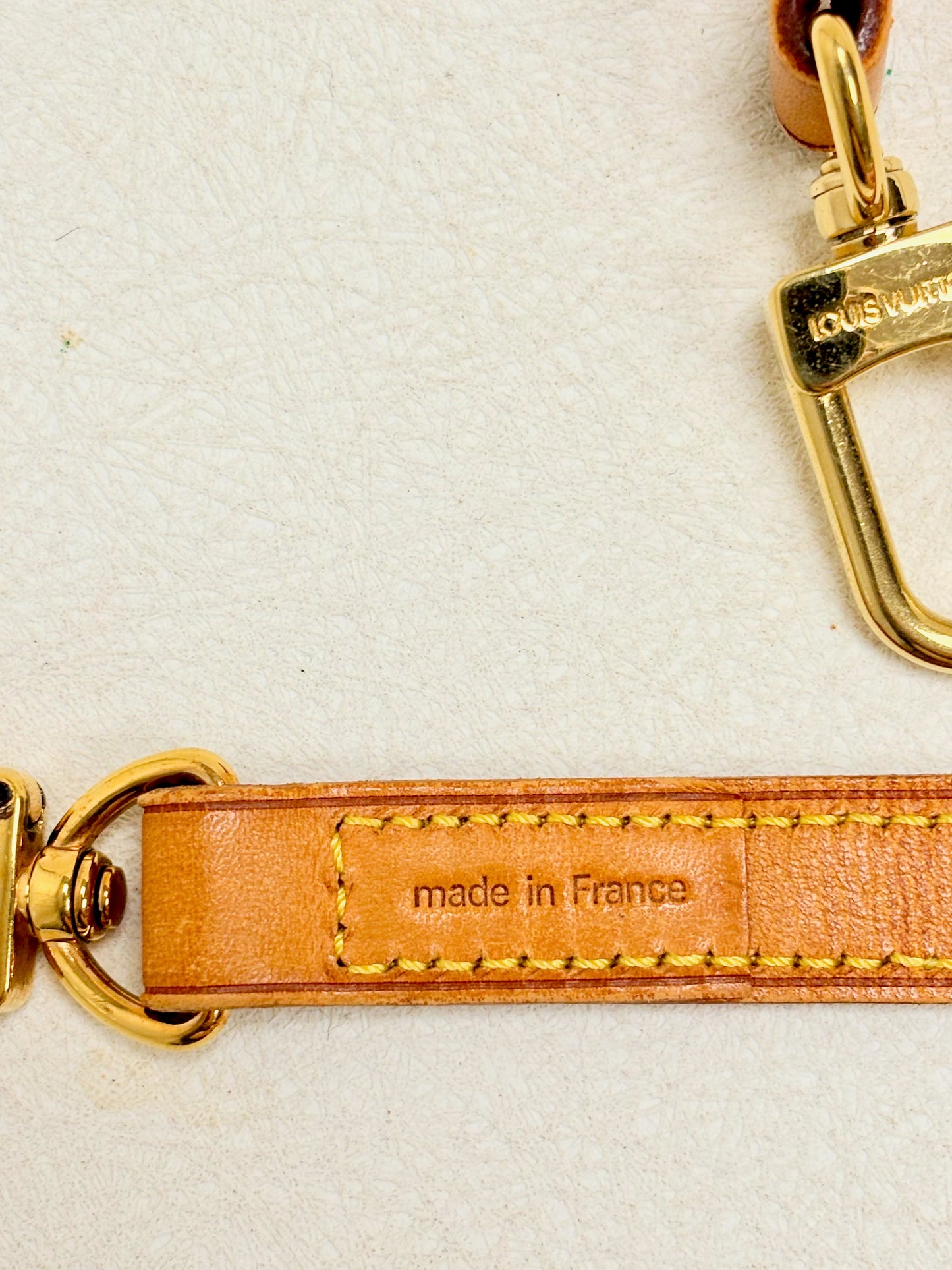 LOUIS VUITTON Bandoulière cuir