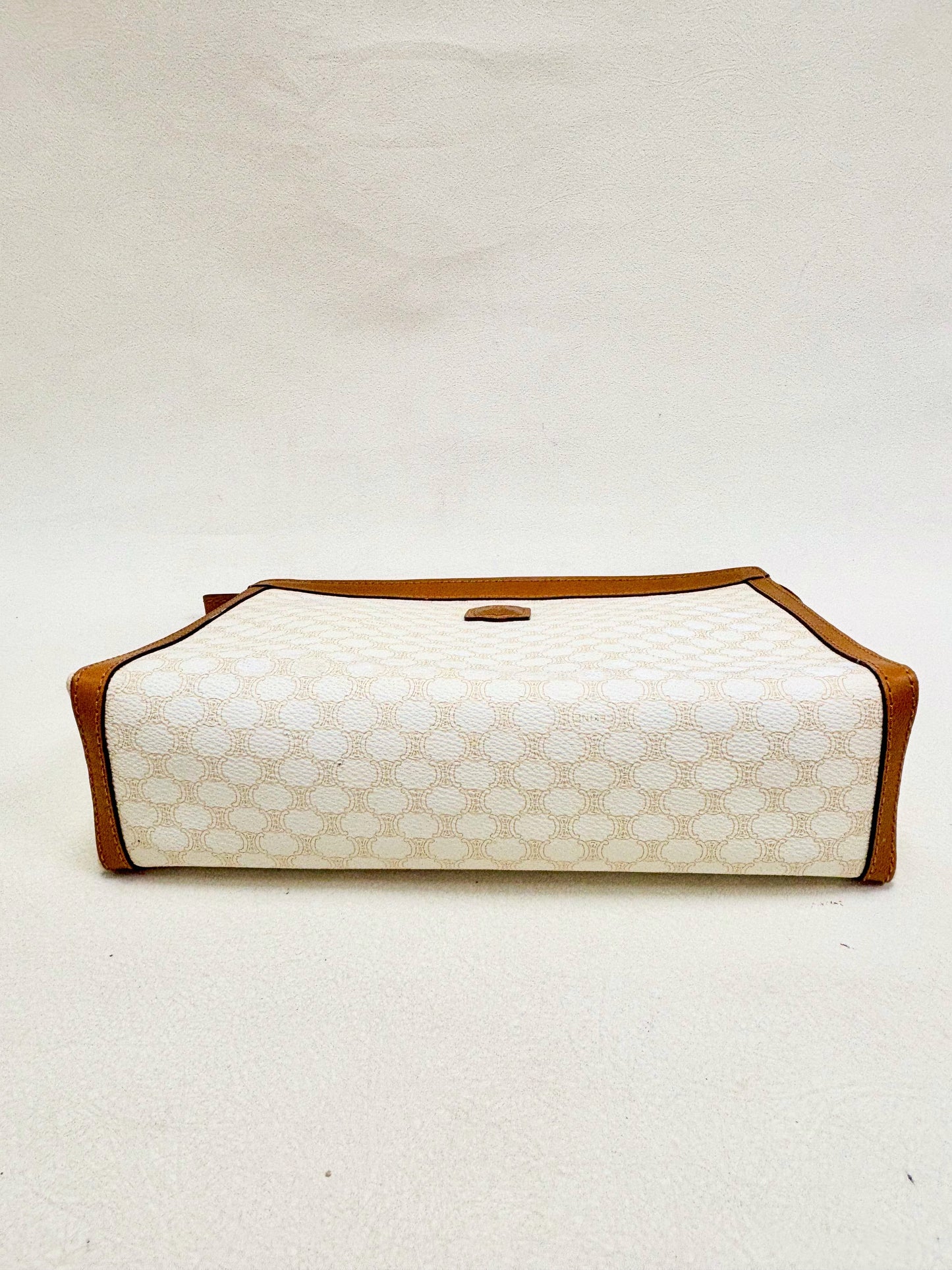 CÉLINE Pochette Triomphe
