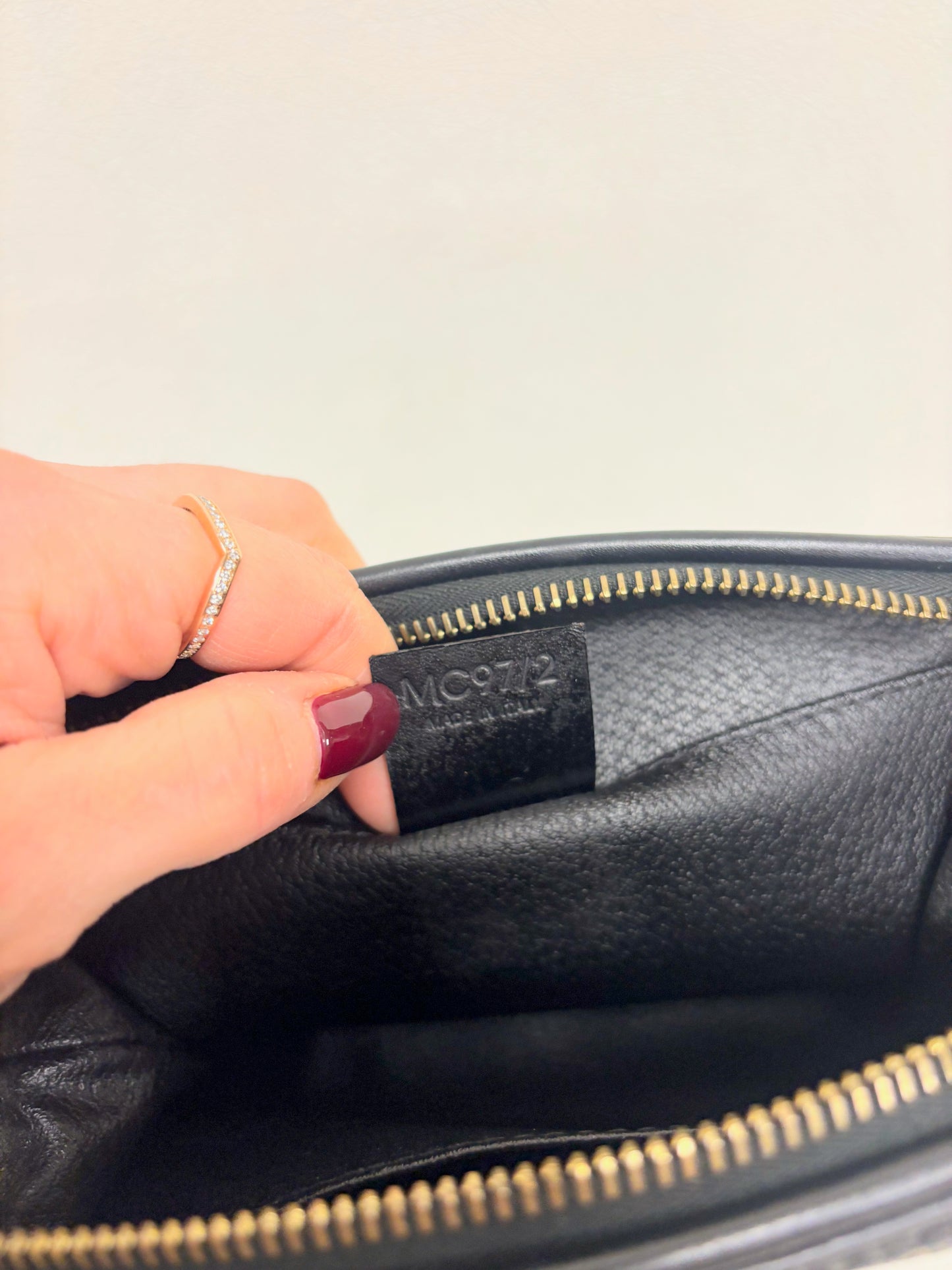 CÉLINE Pochette Triomphe