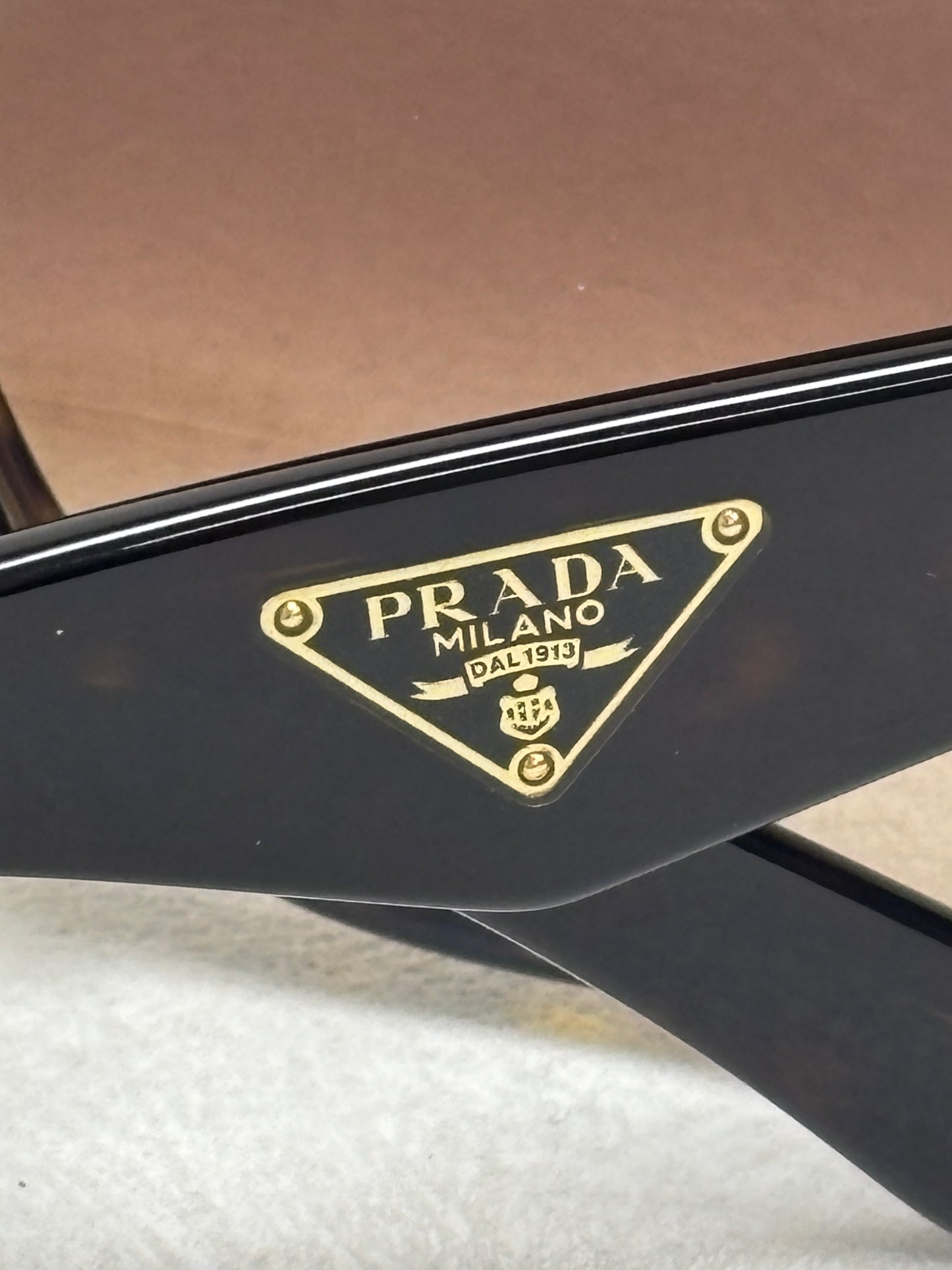 PRADA Lunettes de soleil