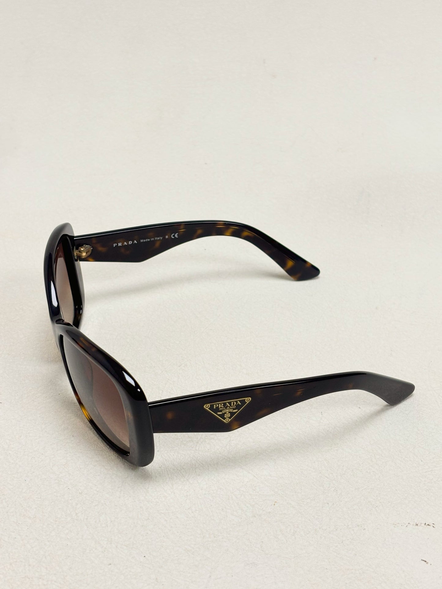 PRADA Lunettes de soleil