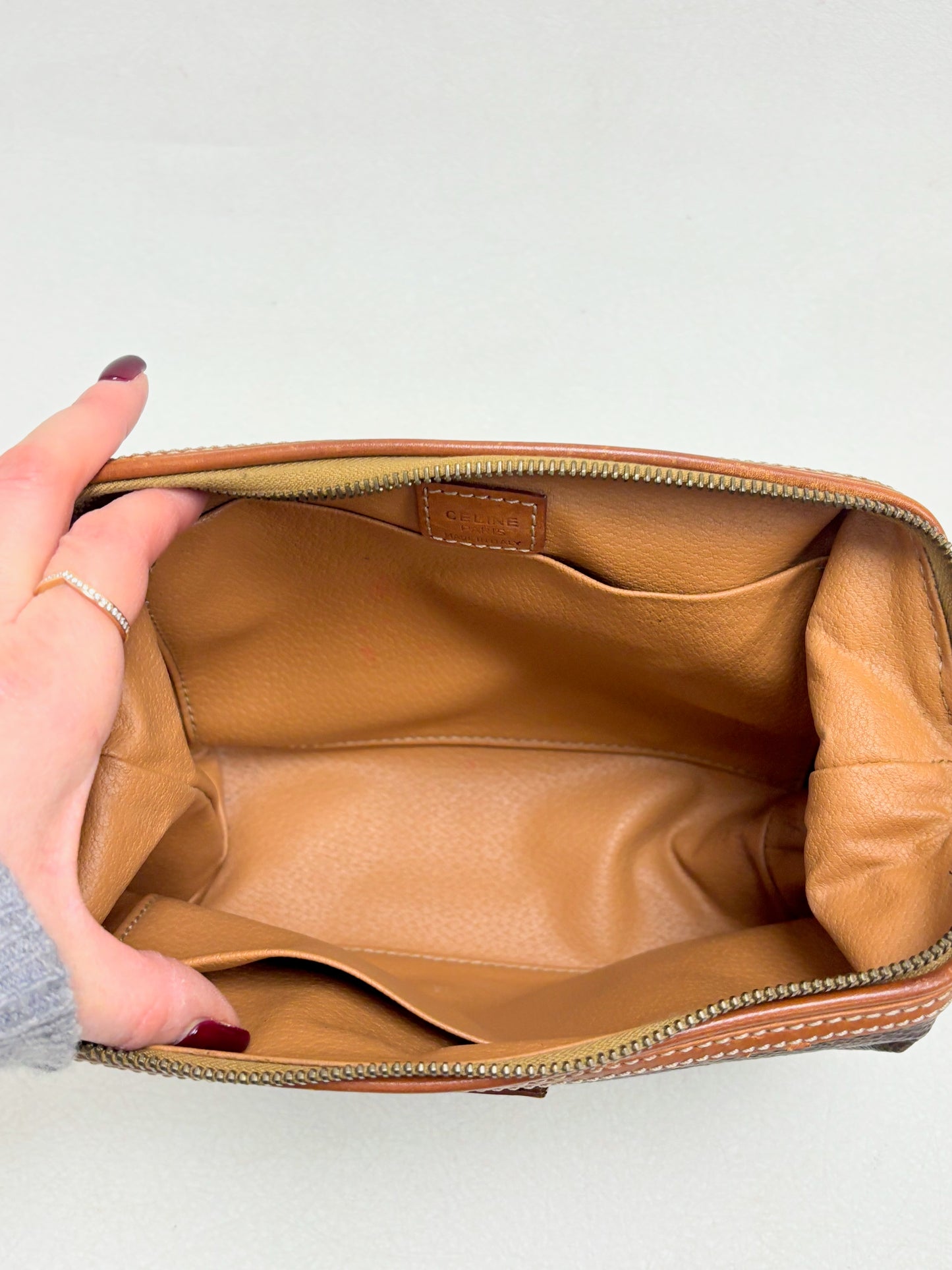 CÉLINE Pochette Triomphe