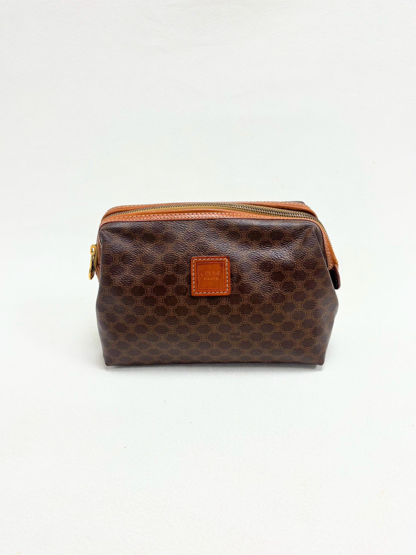 CÉLINE Pochette Triomphe