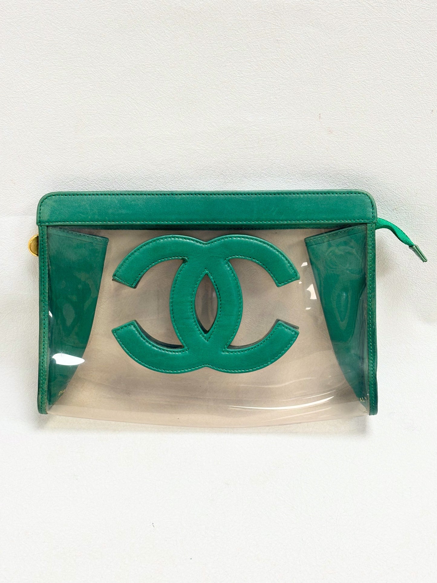 CHANEL Pochette Vinyle
