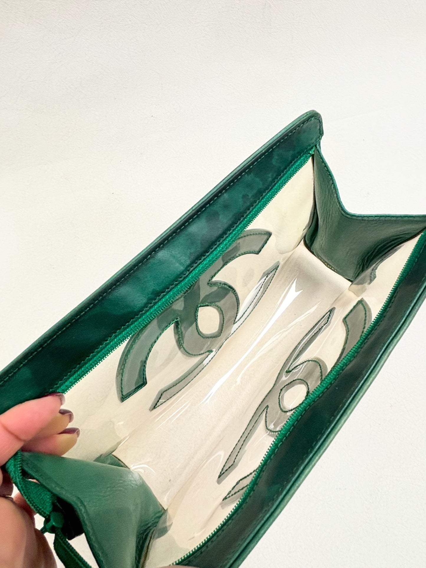 CHANEL Pochette Vinyle