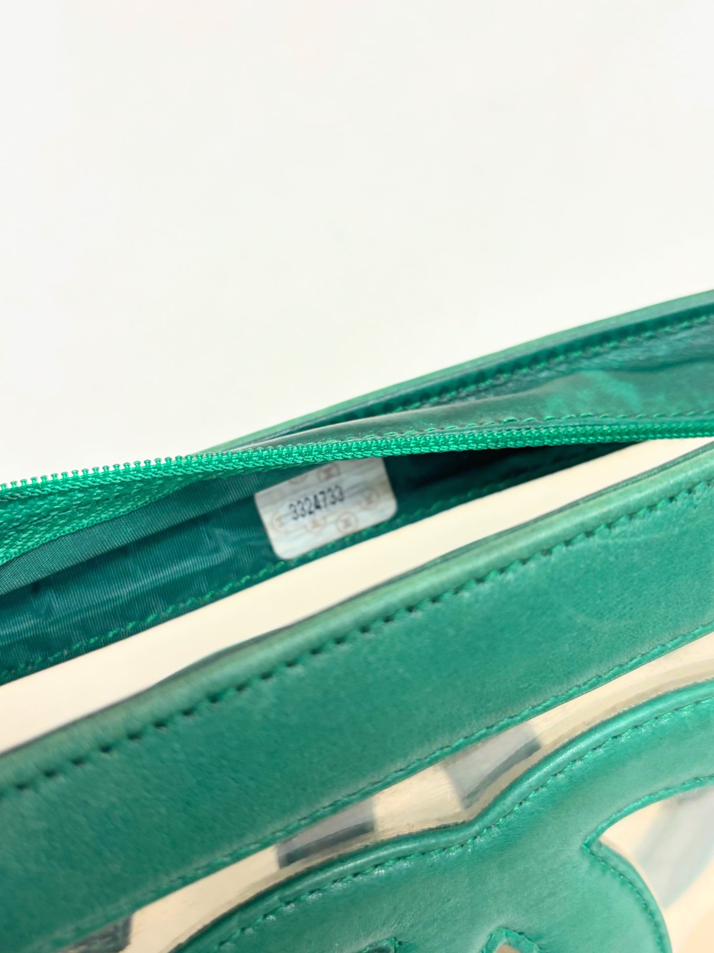 CHANEL Pochette Vinyle