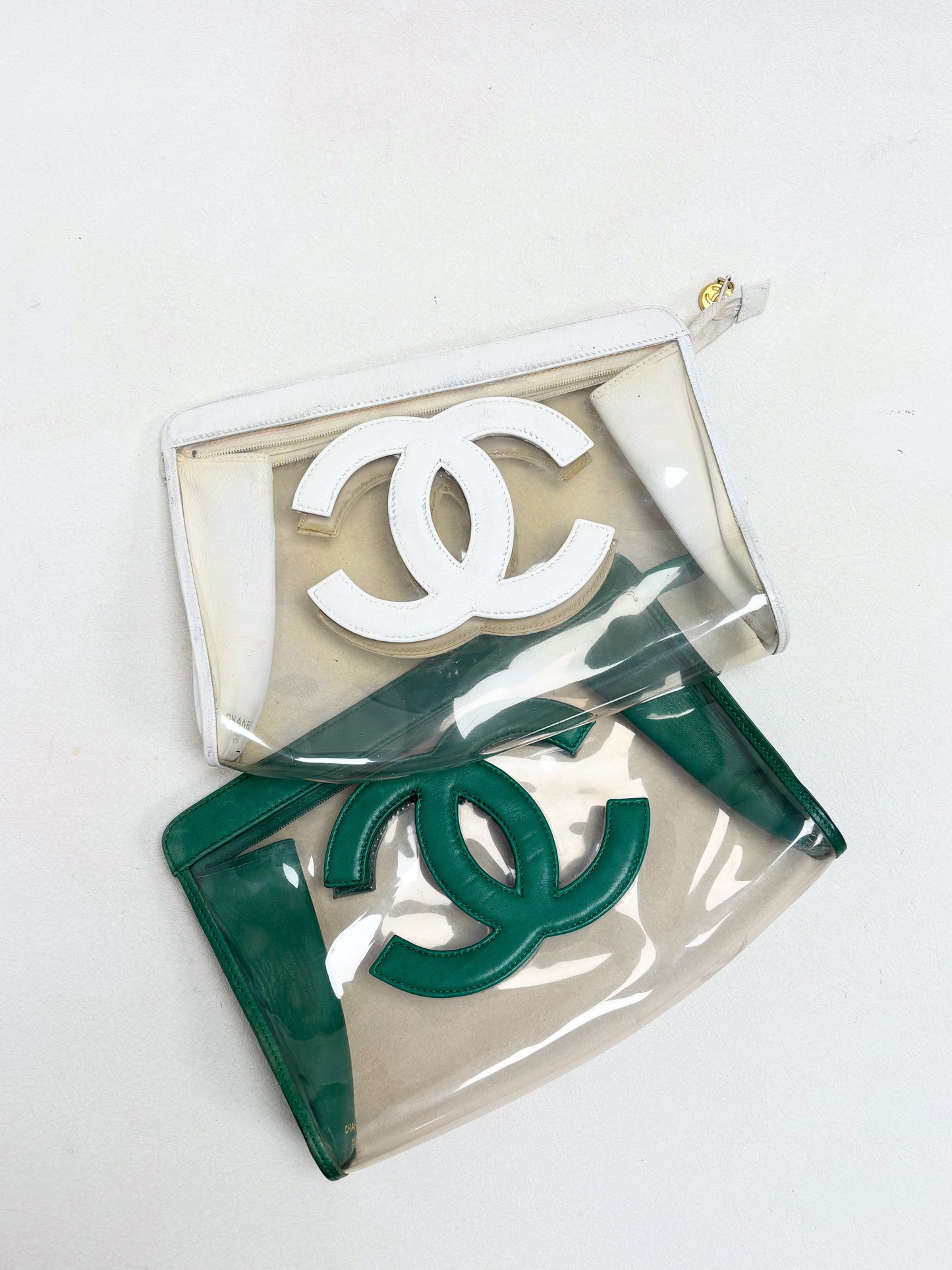 CHANEL Pochette Vinyle