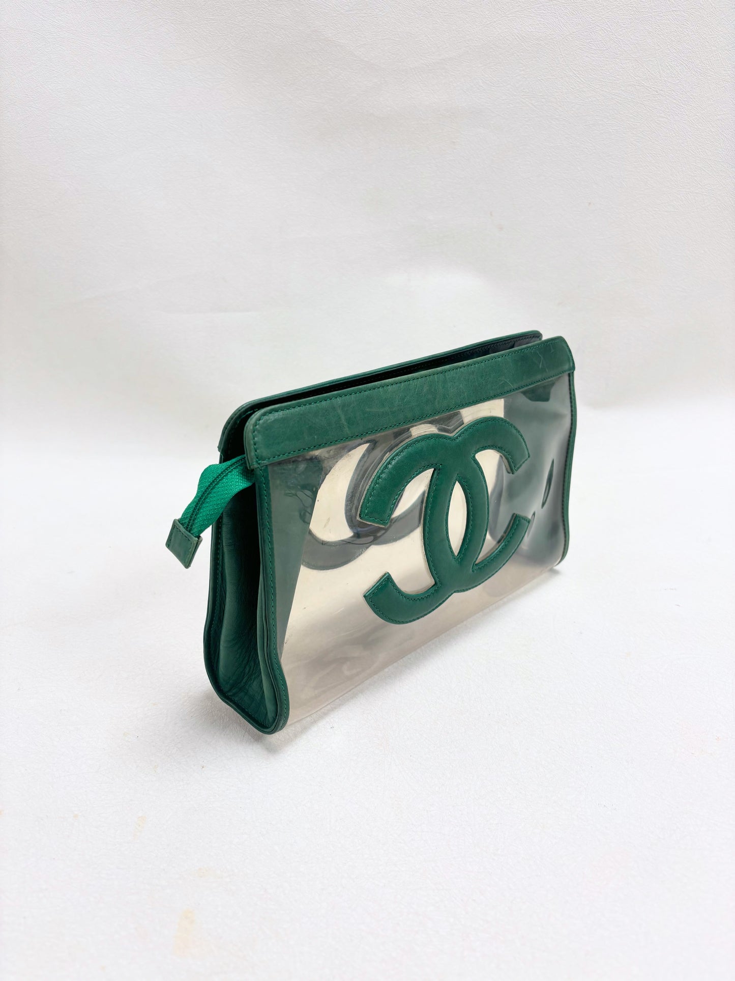 CHANEL Pochette Vinyle