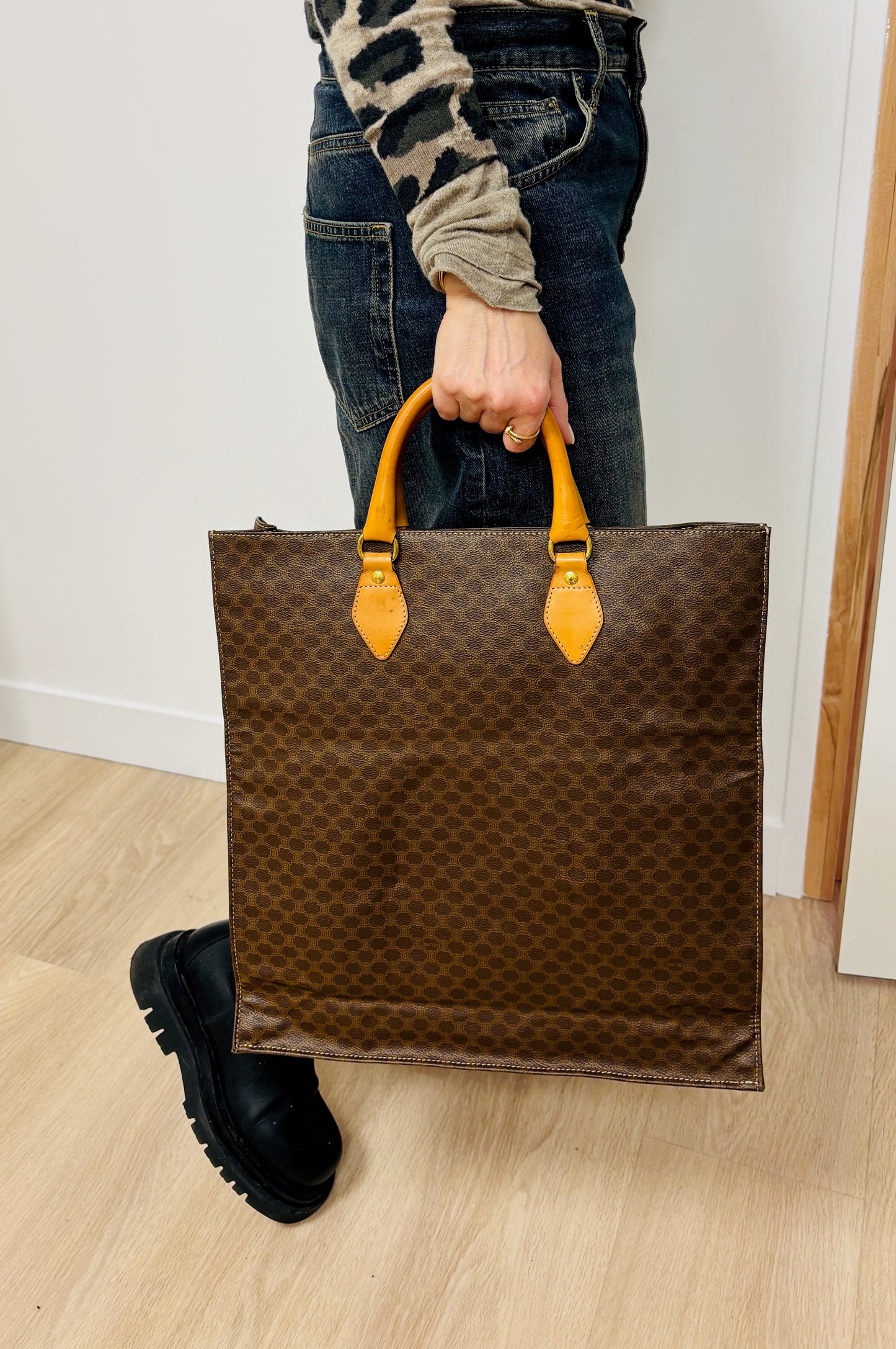 CELINE Sac plat Triomphe