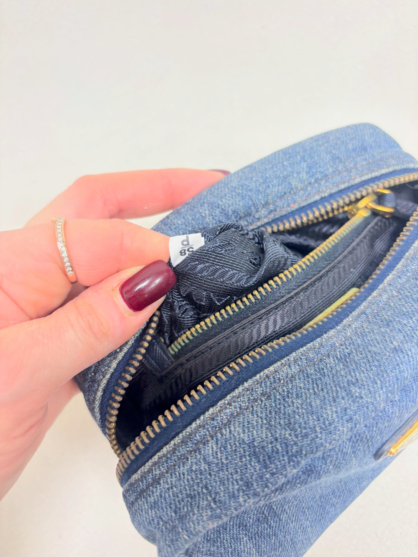 PRADA Trousse en Denim