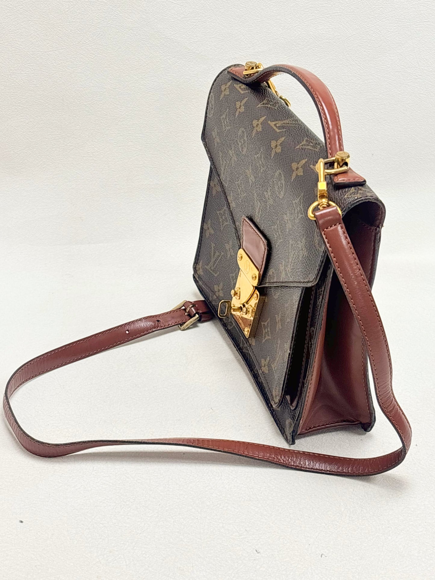 LOUIS VUITTON Sac Monceau 26
