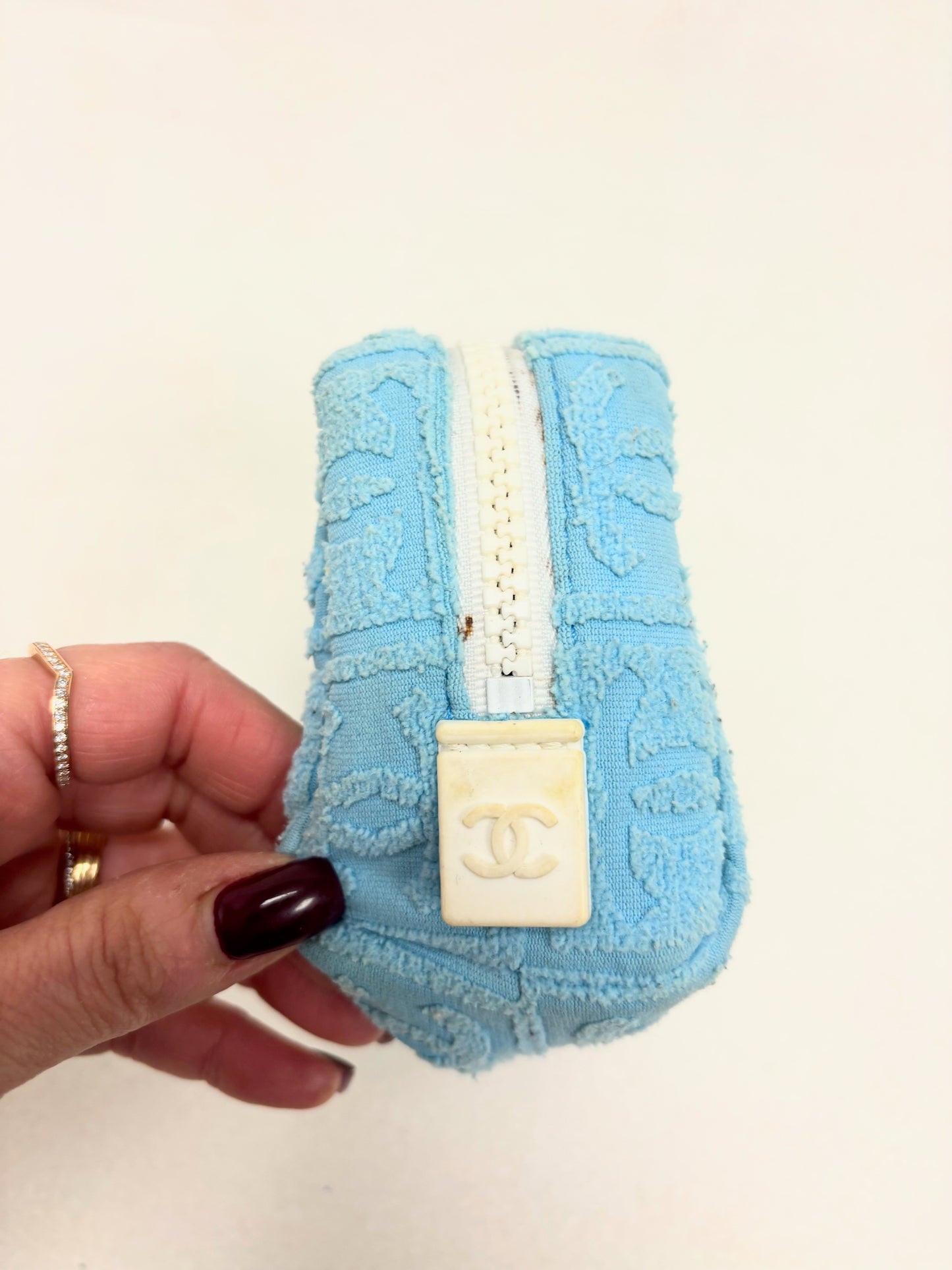 CHANEL Trousse Eponge