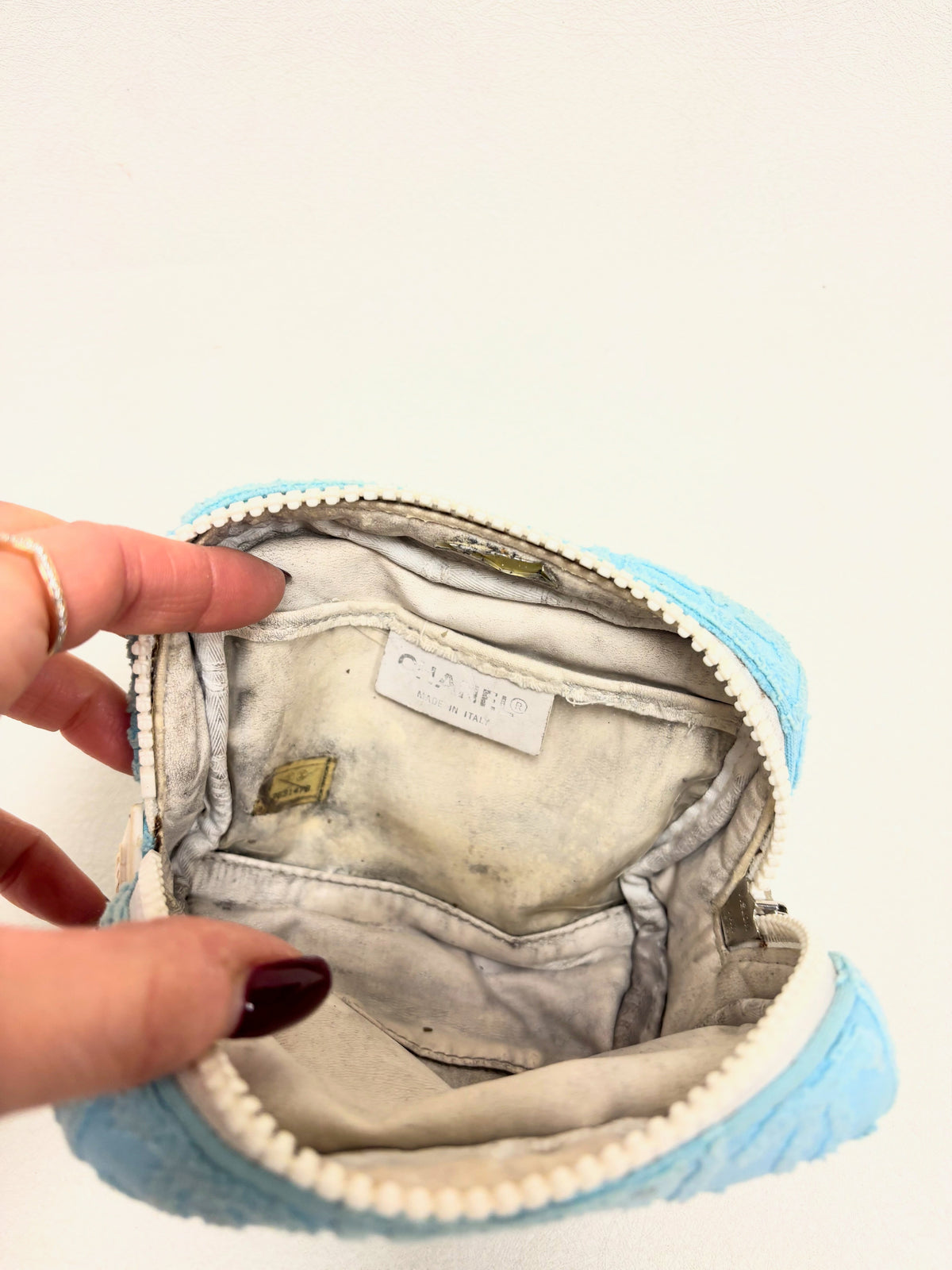 CHANEL Trousse Eponge