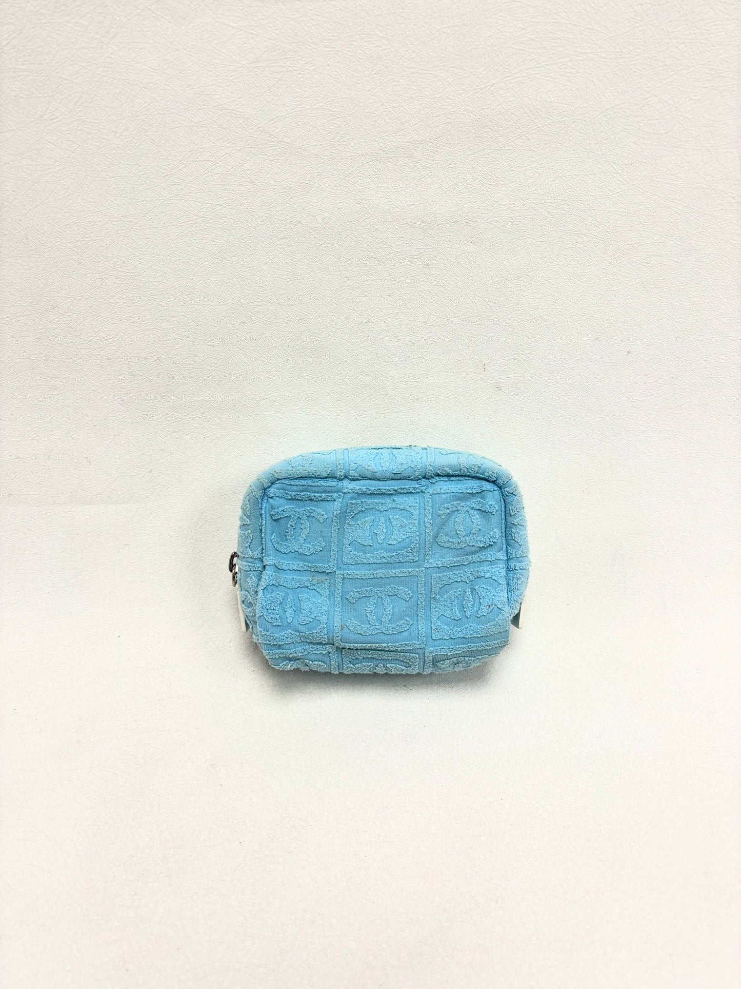 CHANEL Trousse Pochette Eponge
