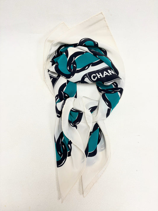 CHANEL Foulard en soie