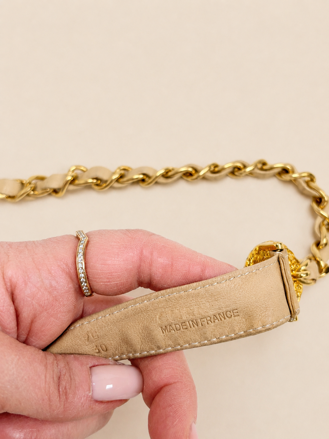 CHANEL Ceinture Cuir et Chaîne