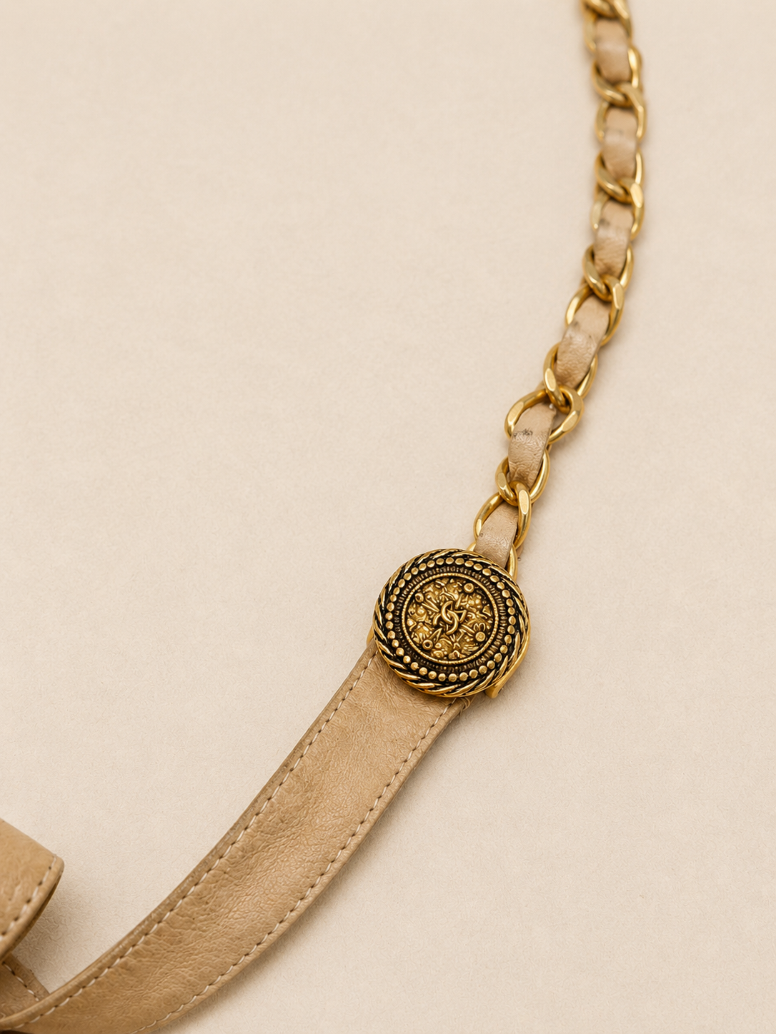 CHANEL Ceinture Cuir et Chaîne