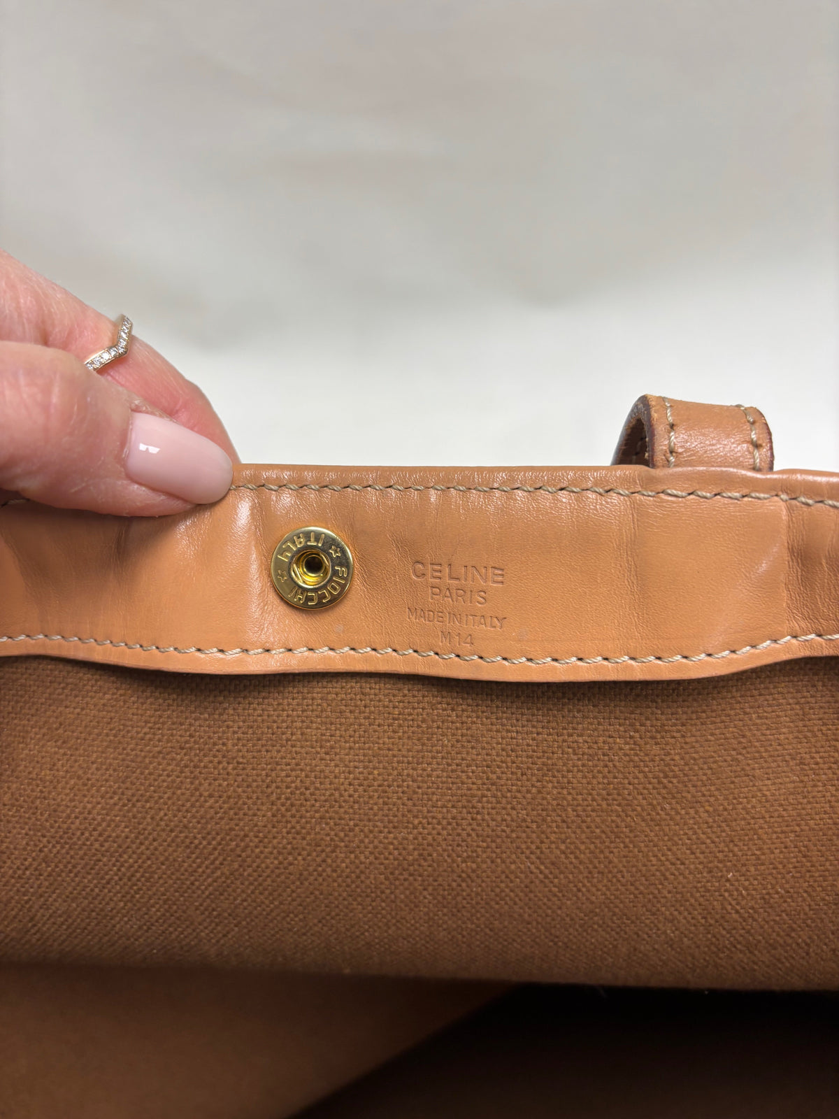 CELINE Sac Flat Shopper Triomphe