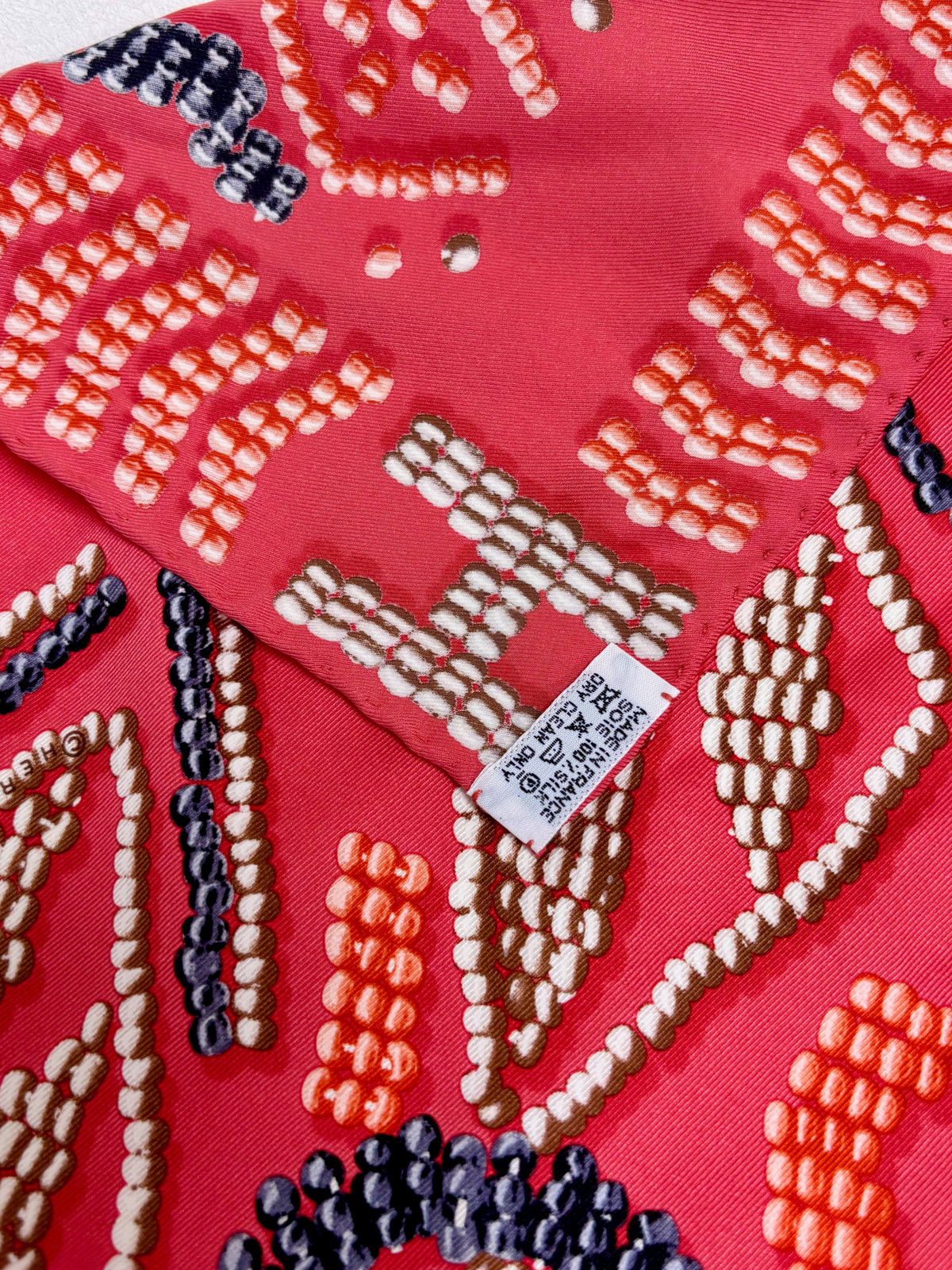 HERMÈS Carré en soie