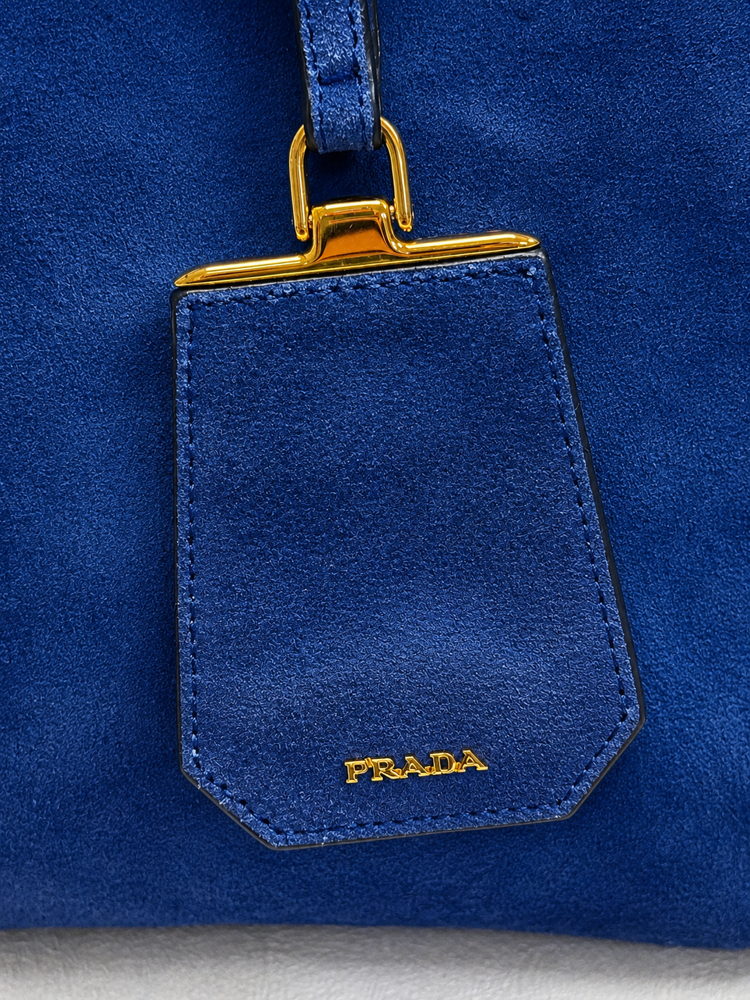 PRADA Sac Cabas Veau Velours