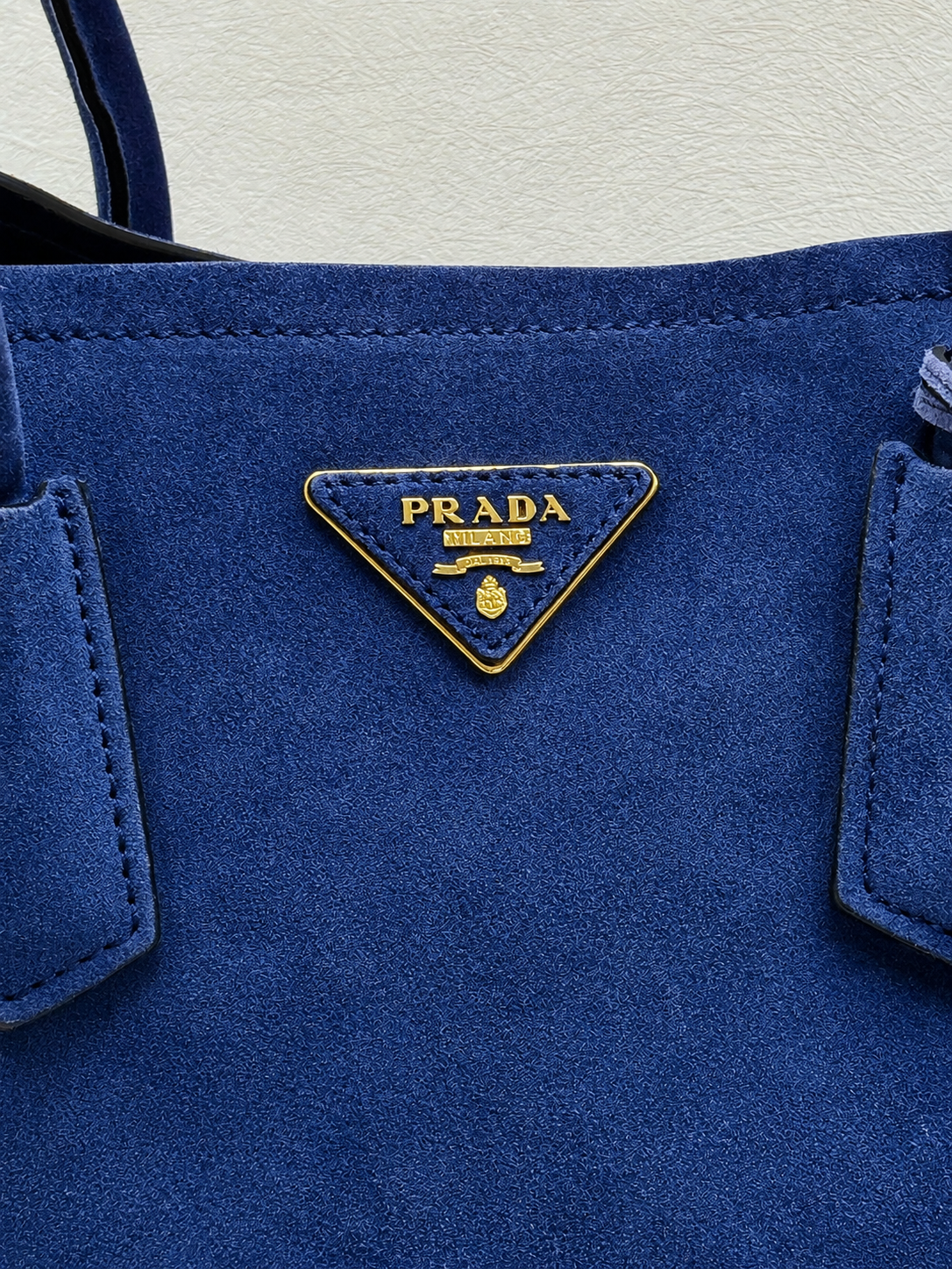 PRADA Sac Cabas Veau Velours