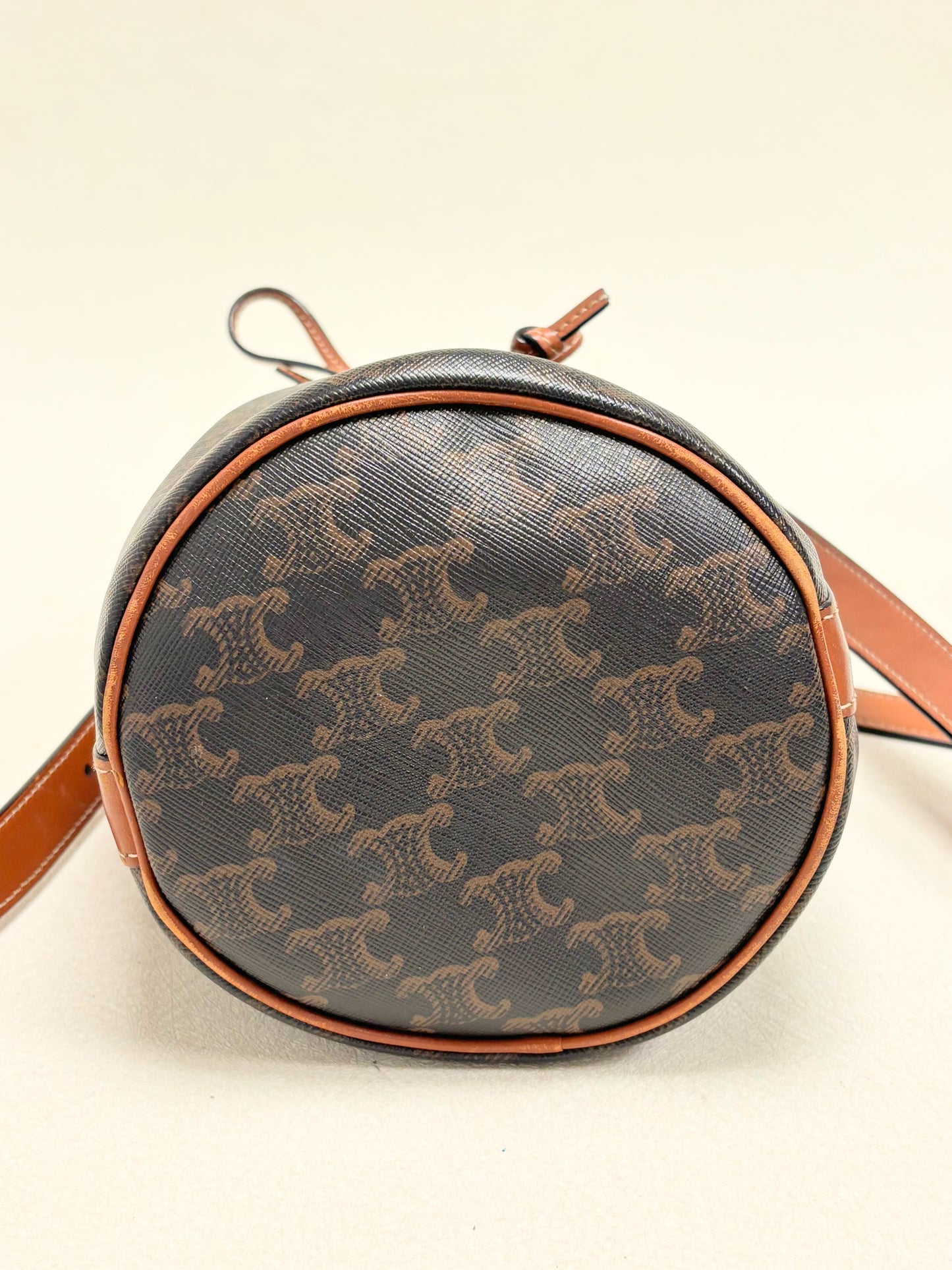 CÉLINE Bucket Bag