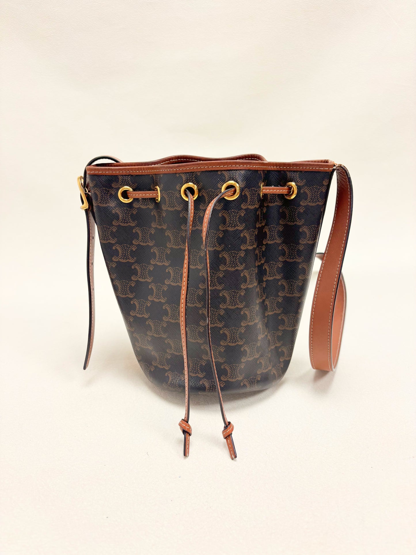 CÉLINE Bucket Bag
