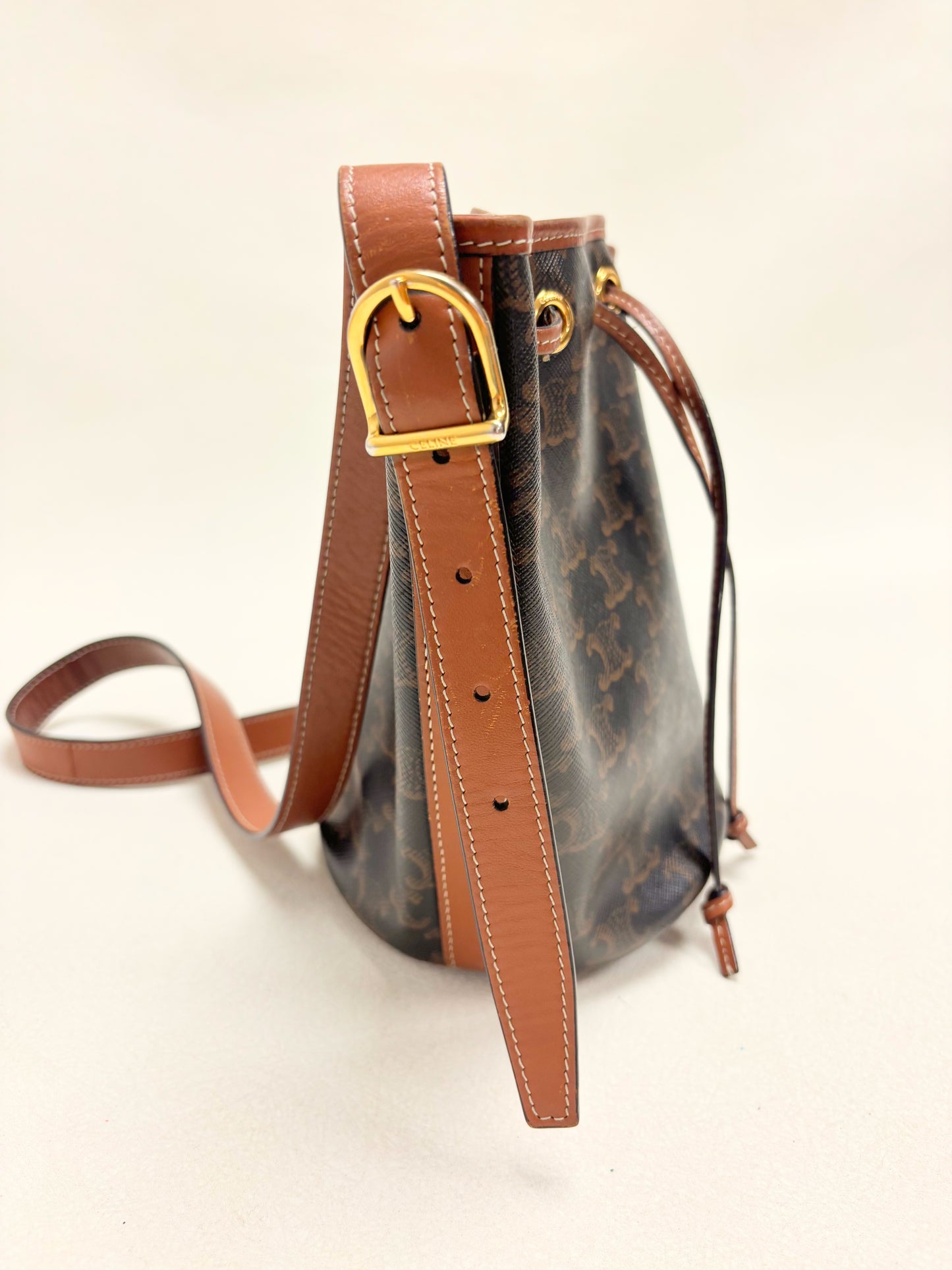 CÉLINE Bucket Bag