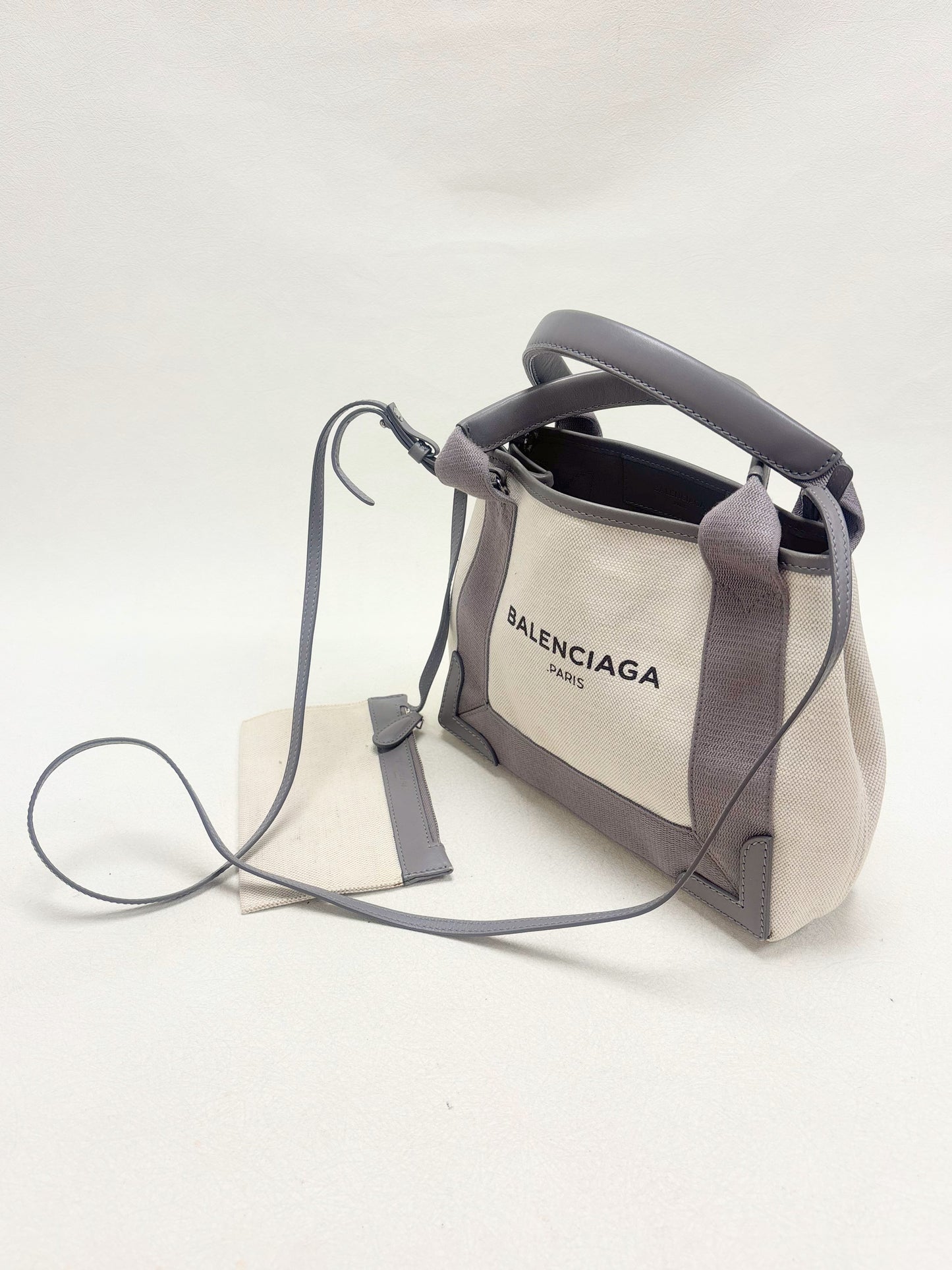 BALENCIAGA Cabas Navy PM