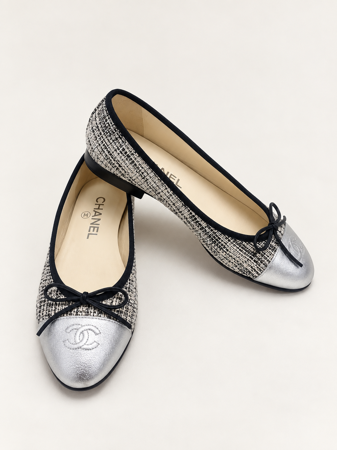 CHANEL Ballerines tweed