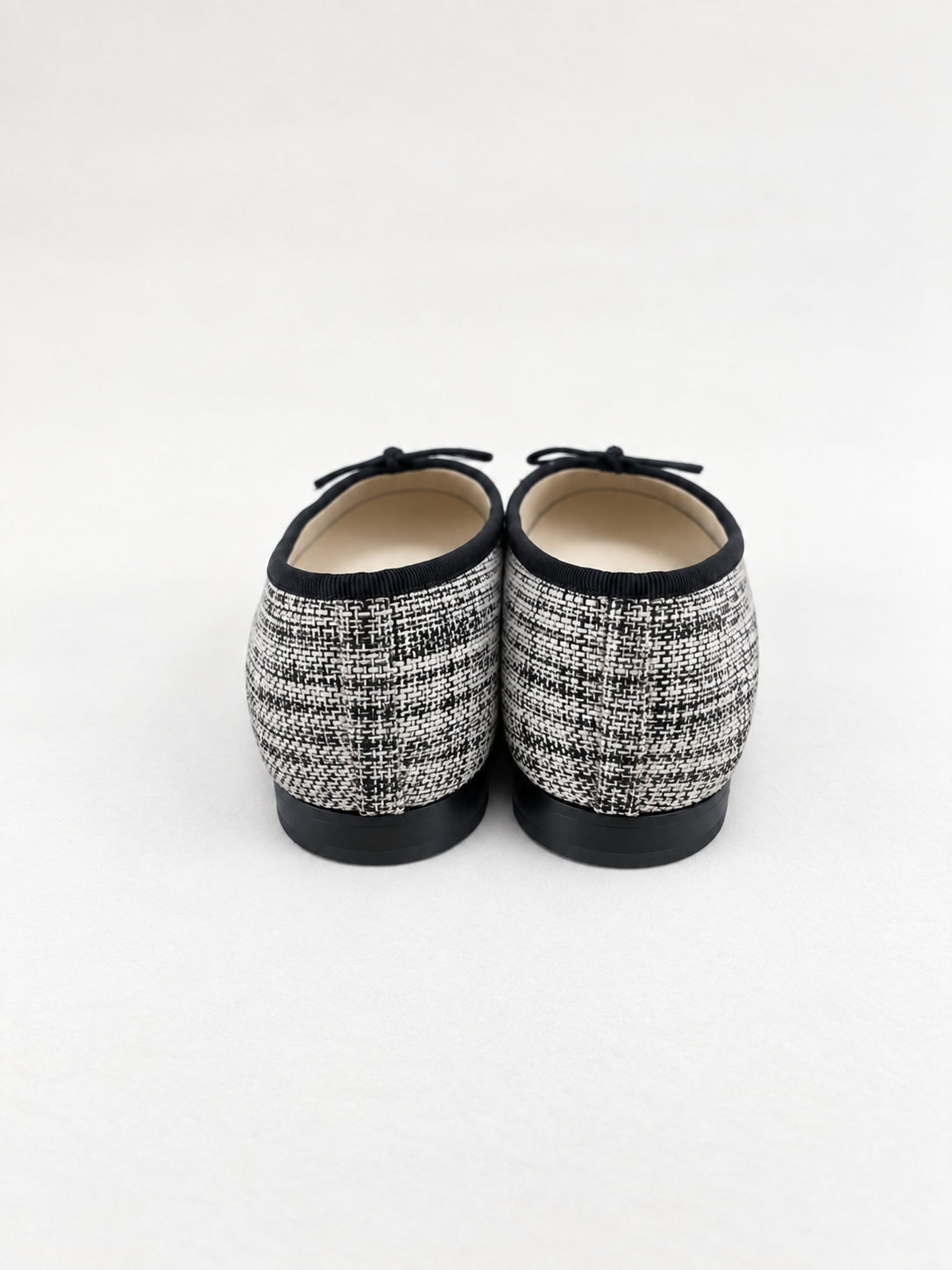 CHANEL Ballerines tweed