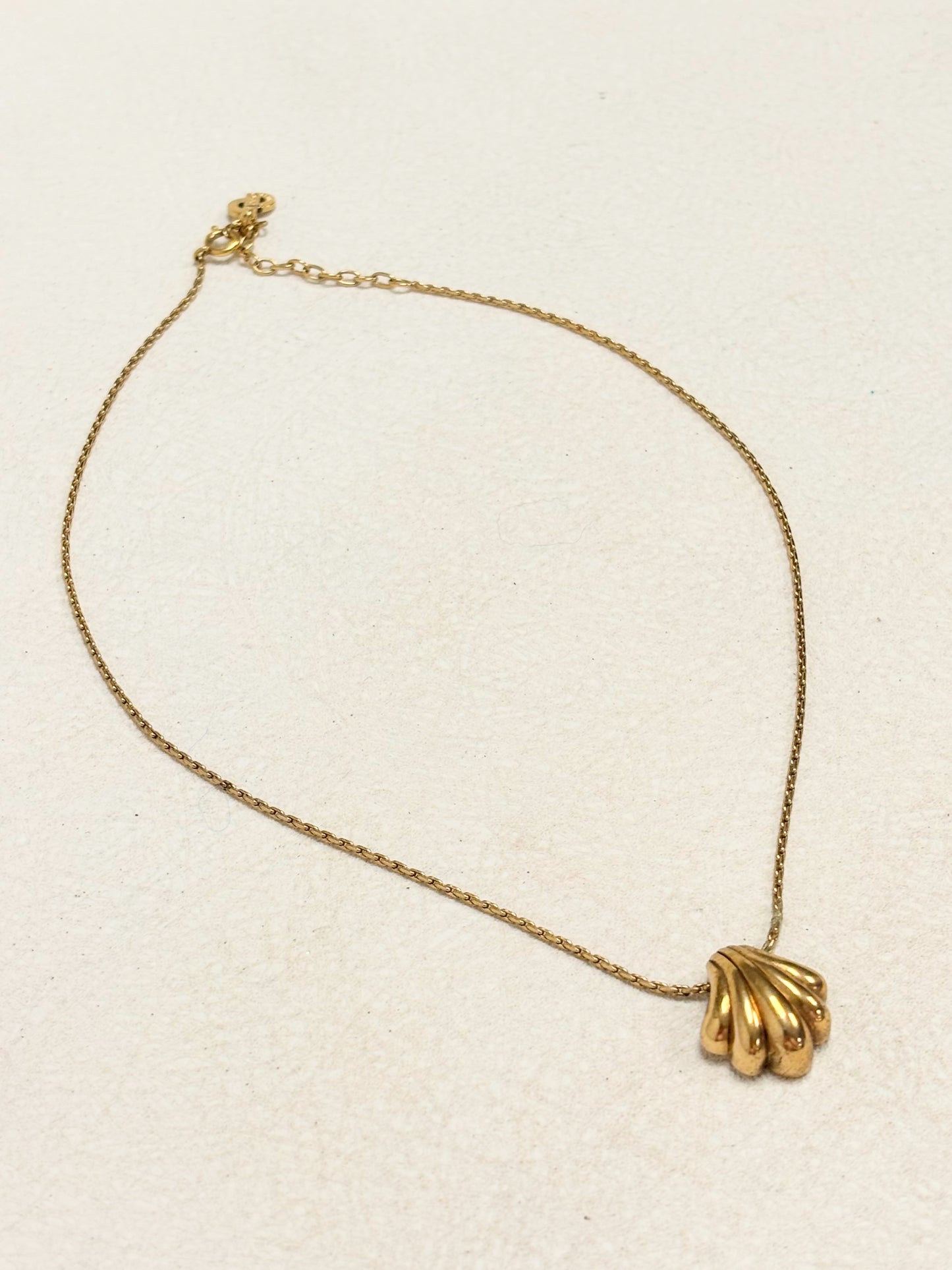 DIOR Collier Coquillage