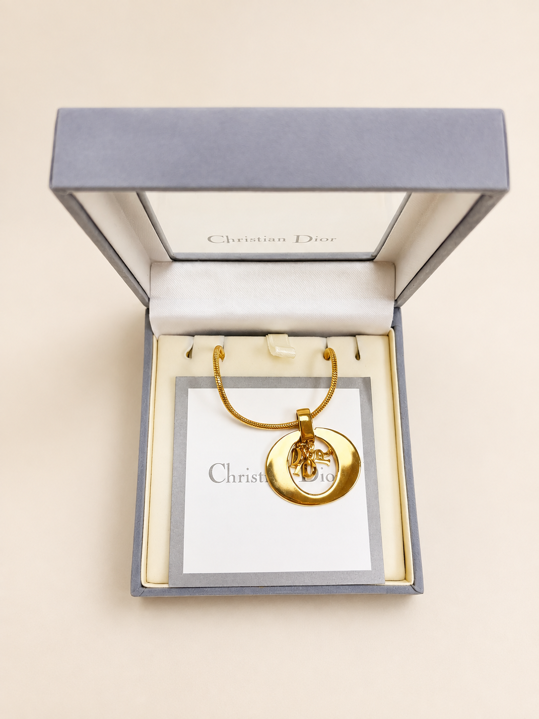 DIOR Collier Logo