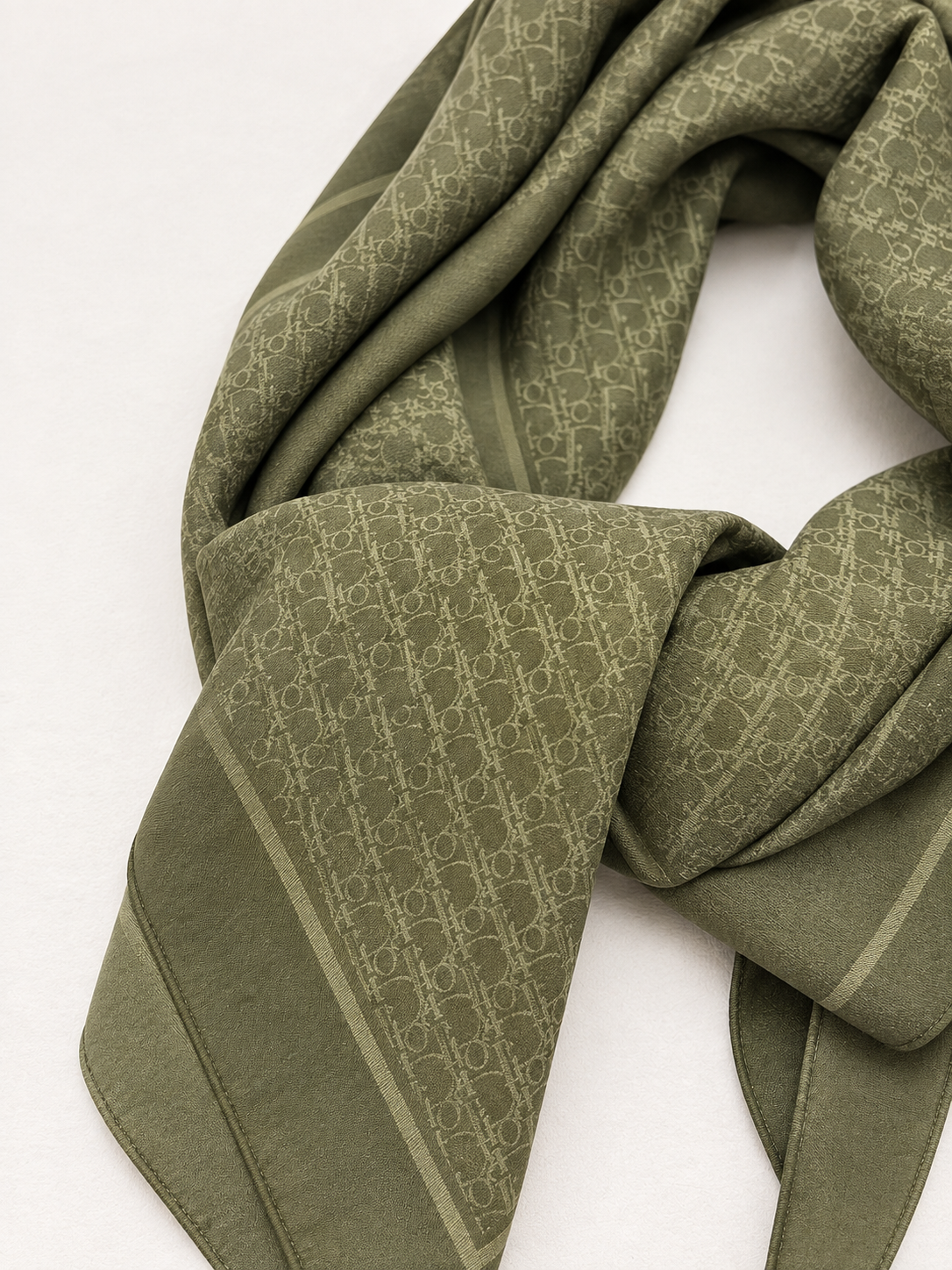 DIOR Foulard Carré Oblique en soie