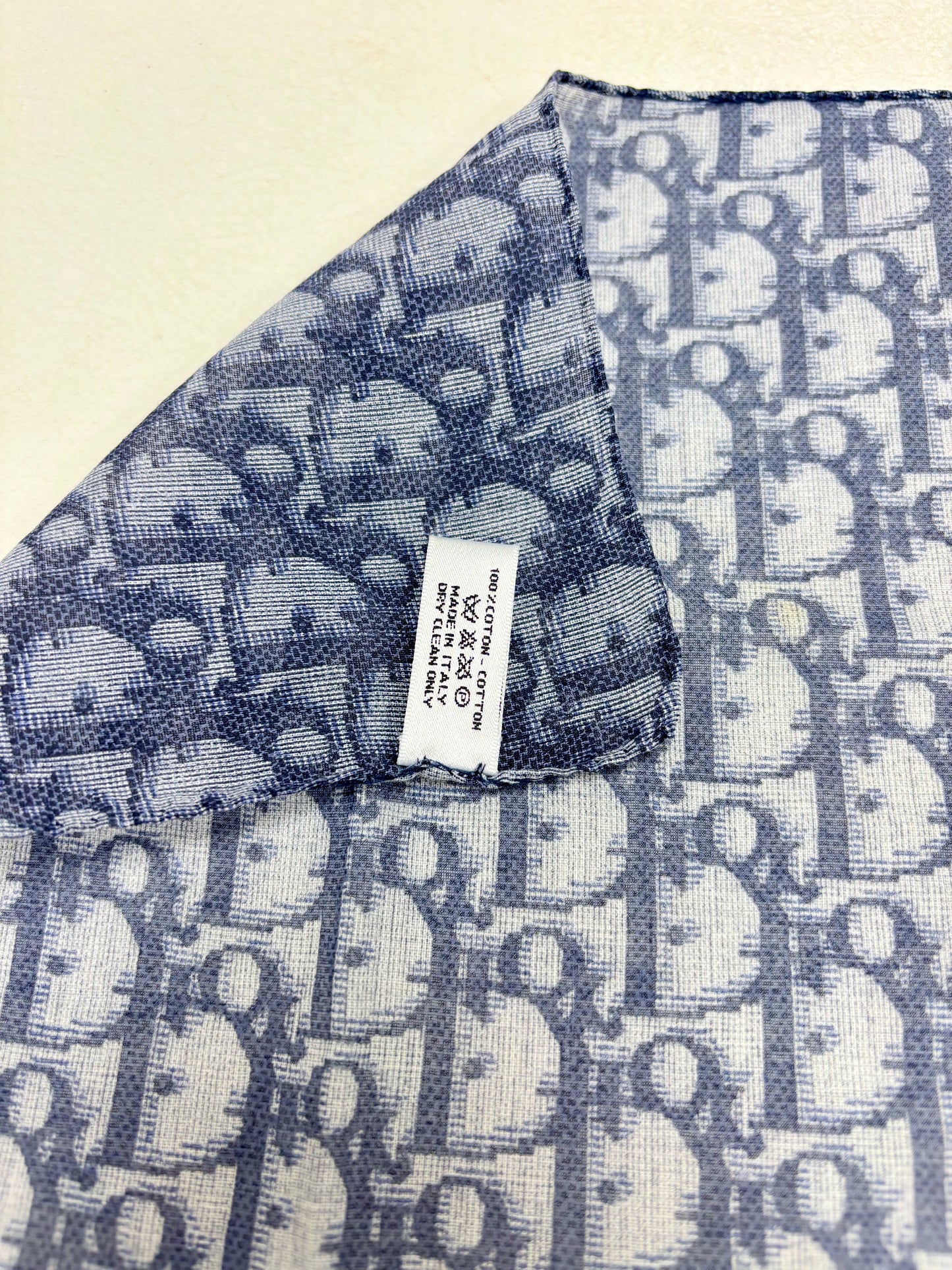 DIOR Carré Oblique