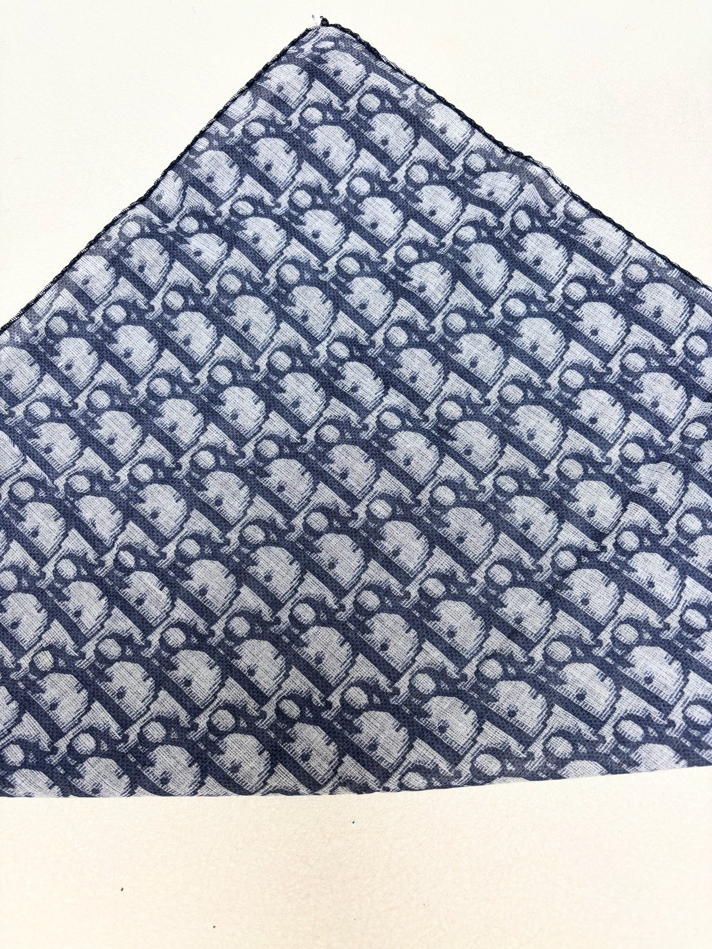 DIOR Carré Oblique