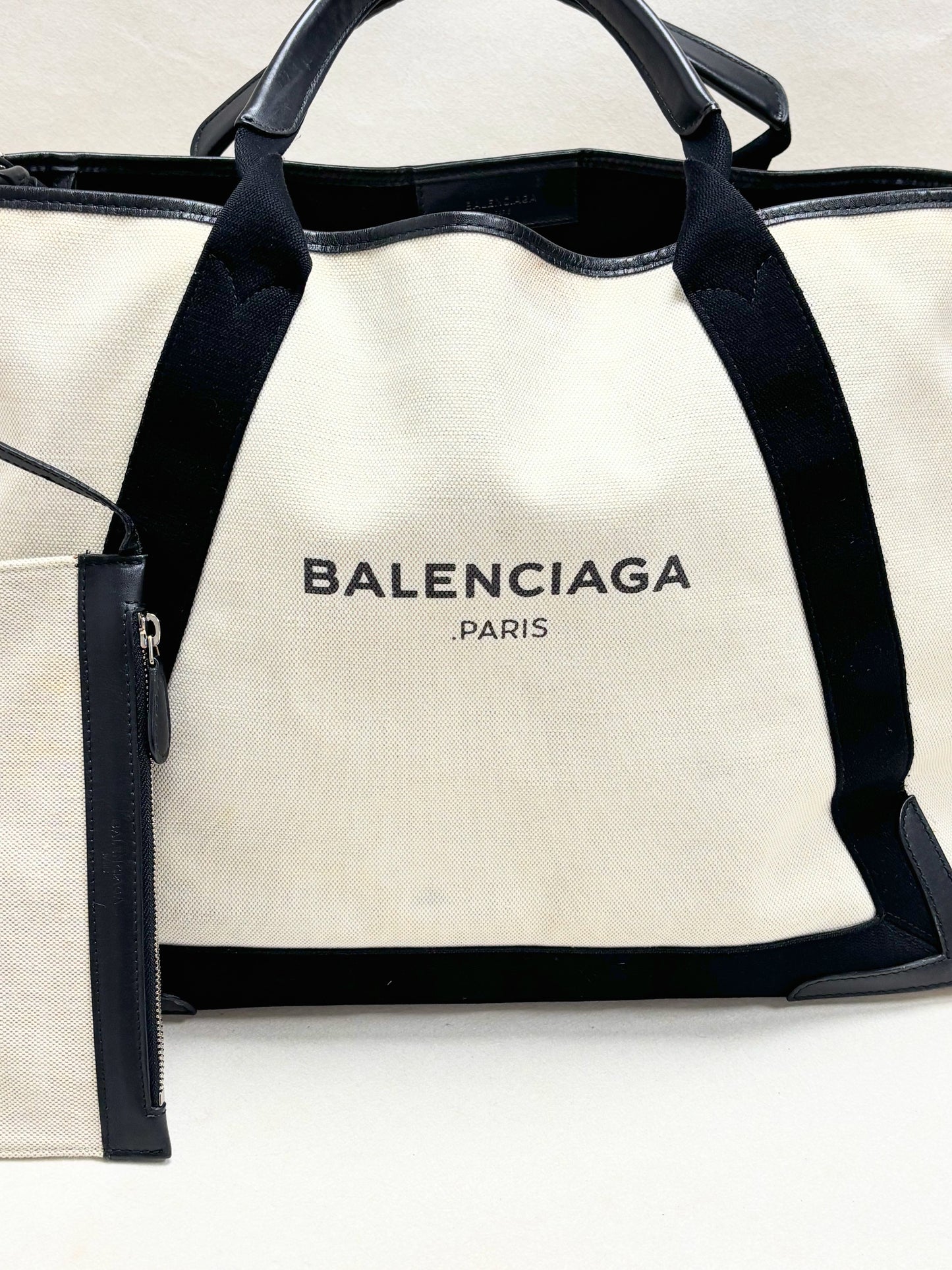 BALENCIAGA Sac Navy M