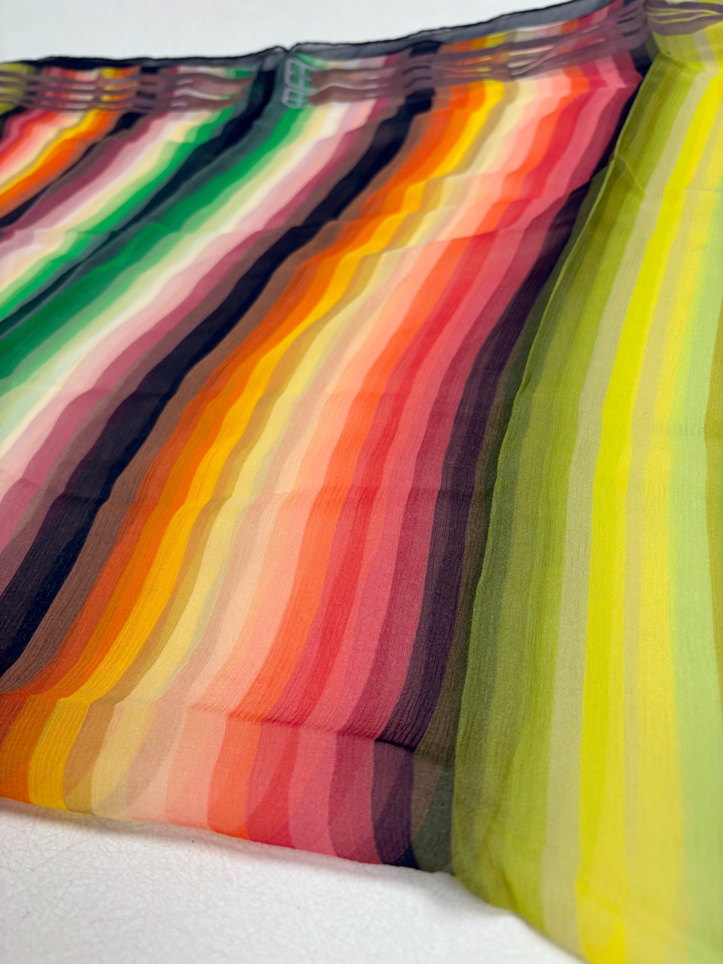 HERMÈS Maxi Carré Rayures Mexicaines