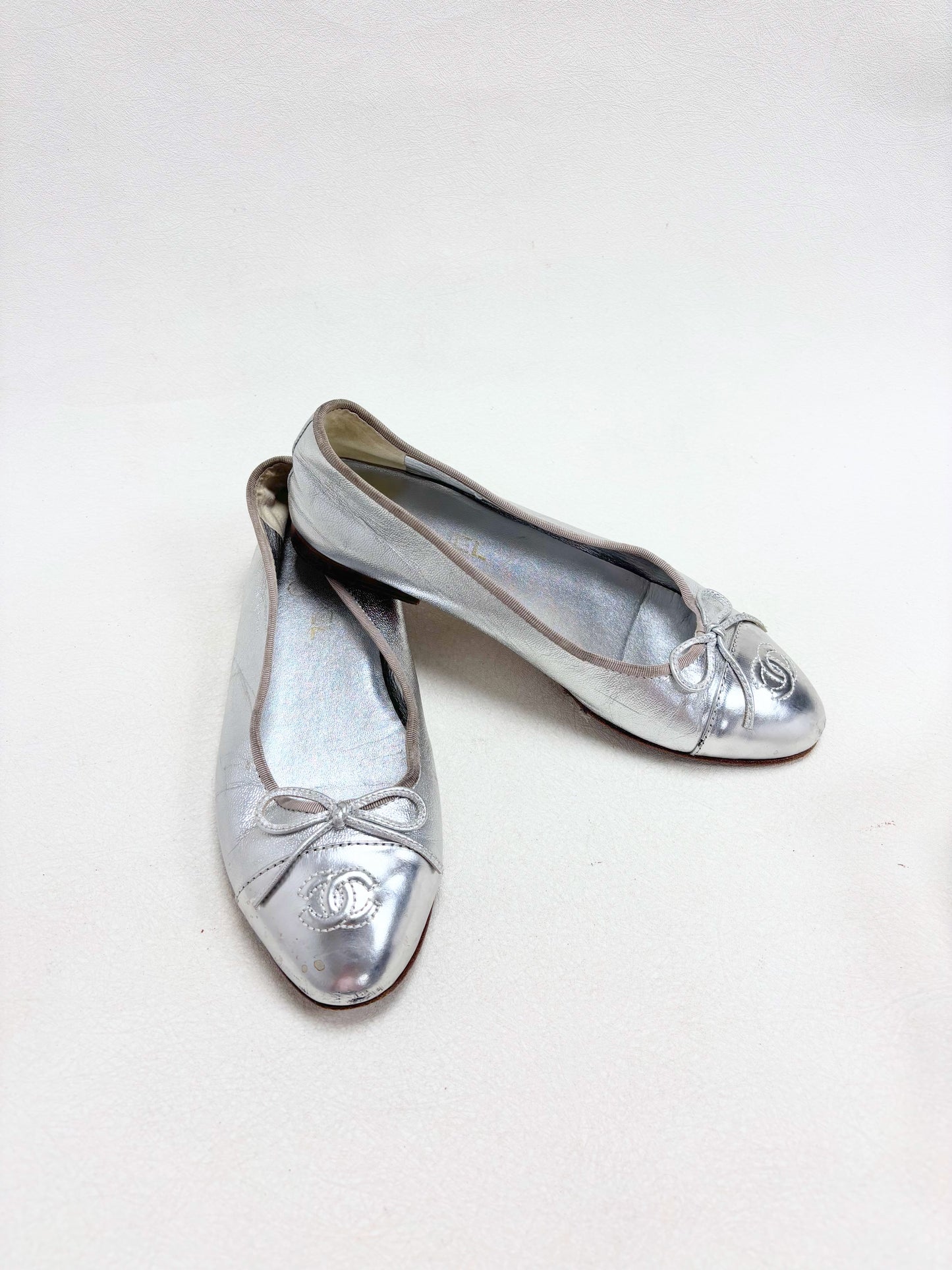 CHANEL Ballerines Argent