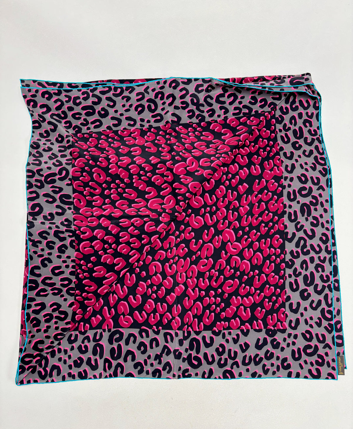 LOUIS VUITTON x Stephen Sprouse Maxi Foulard