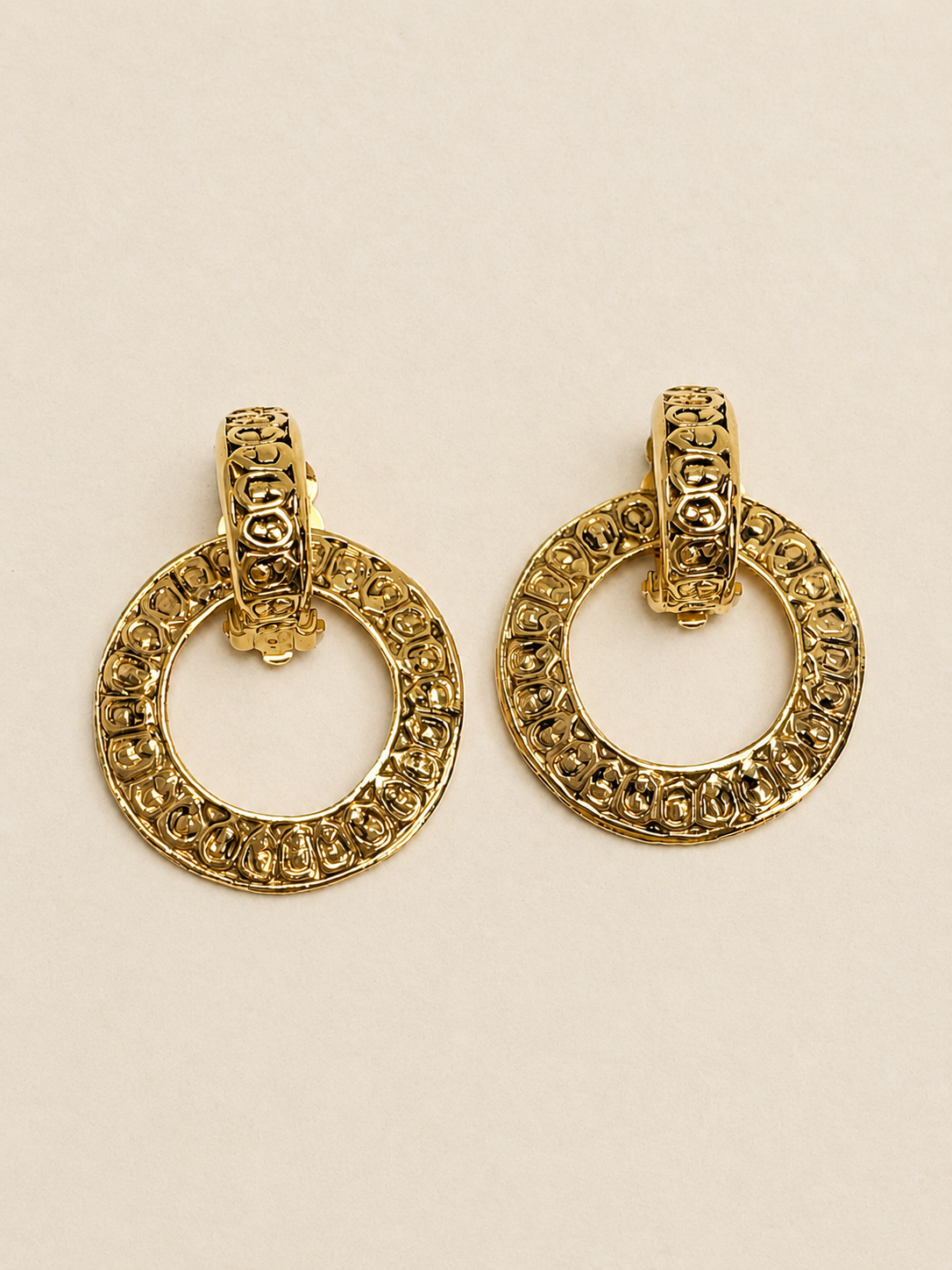 CHANEL Boucles d'oreilles Hoops