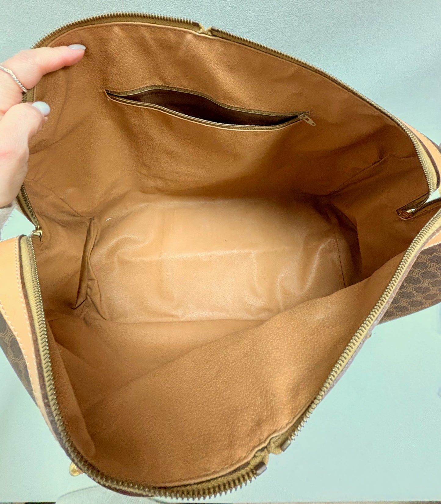 CÉLINE Sac Boston Triomphe 72h
