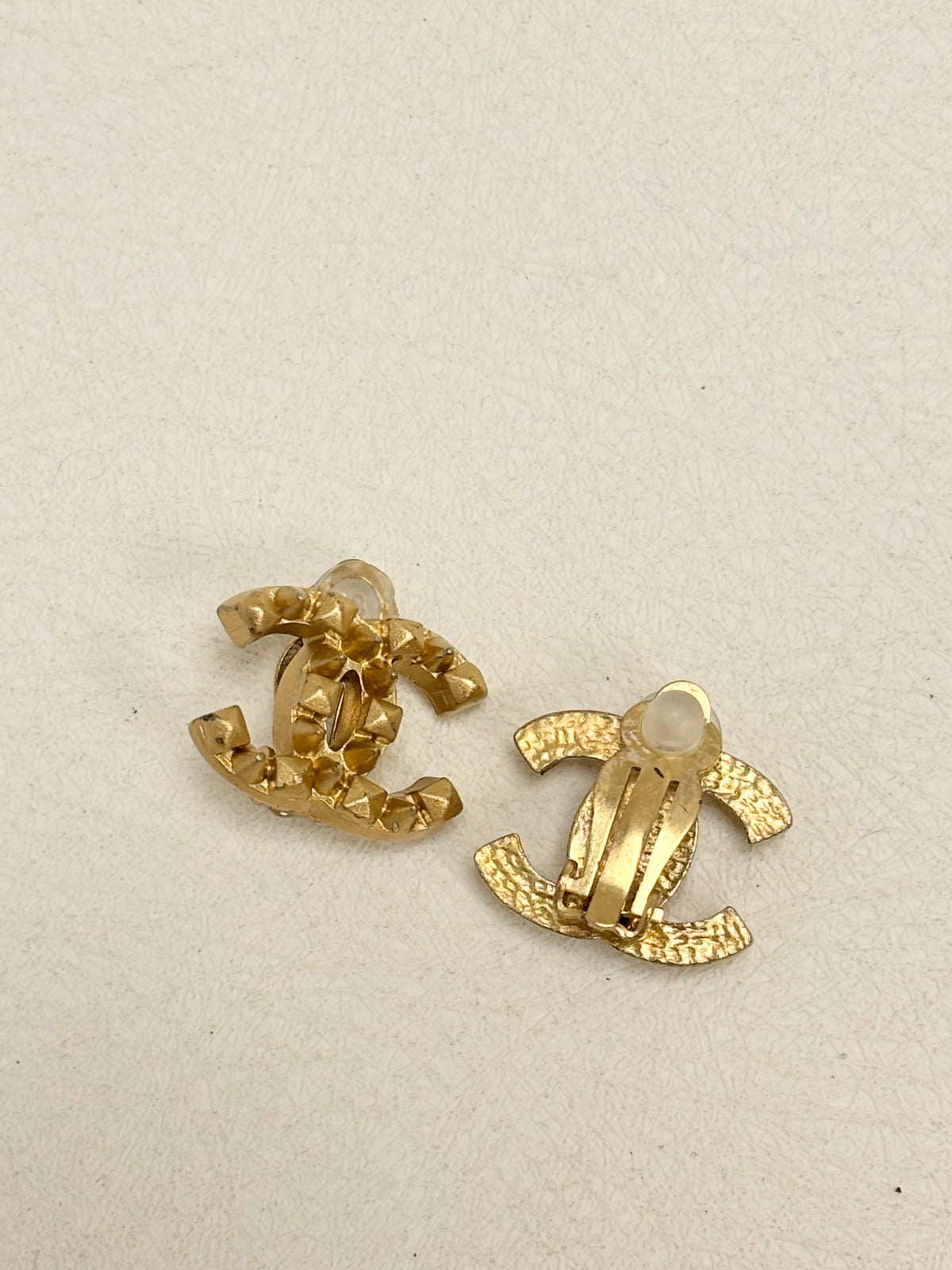 CHANEL Boucles d'oreilles Studs