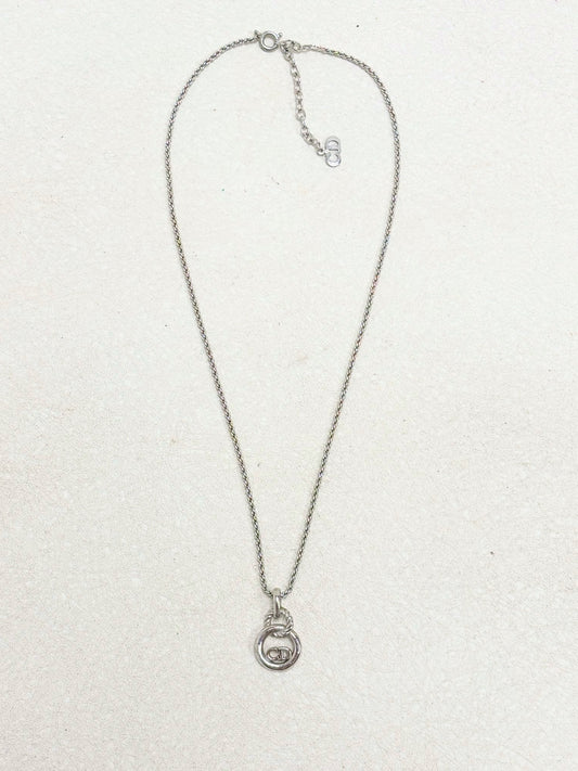 DIOR Collier Logo