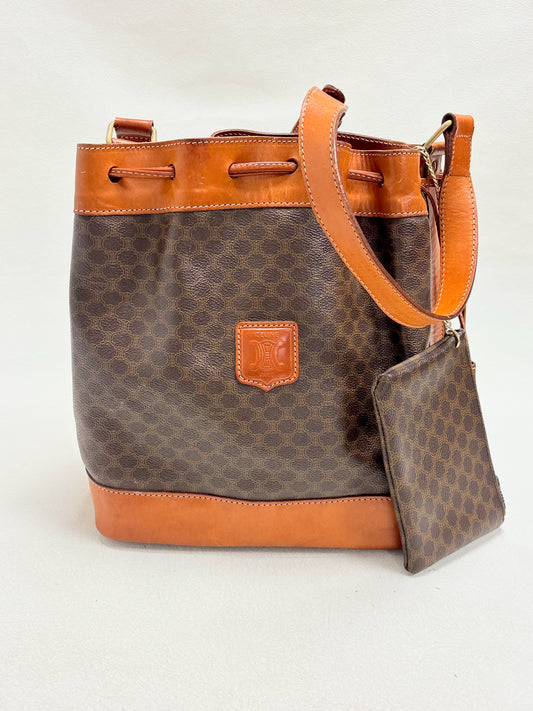 CÉLINE Triumph Bucket Bag