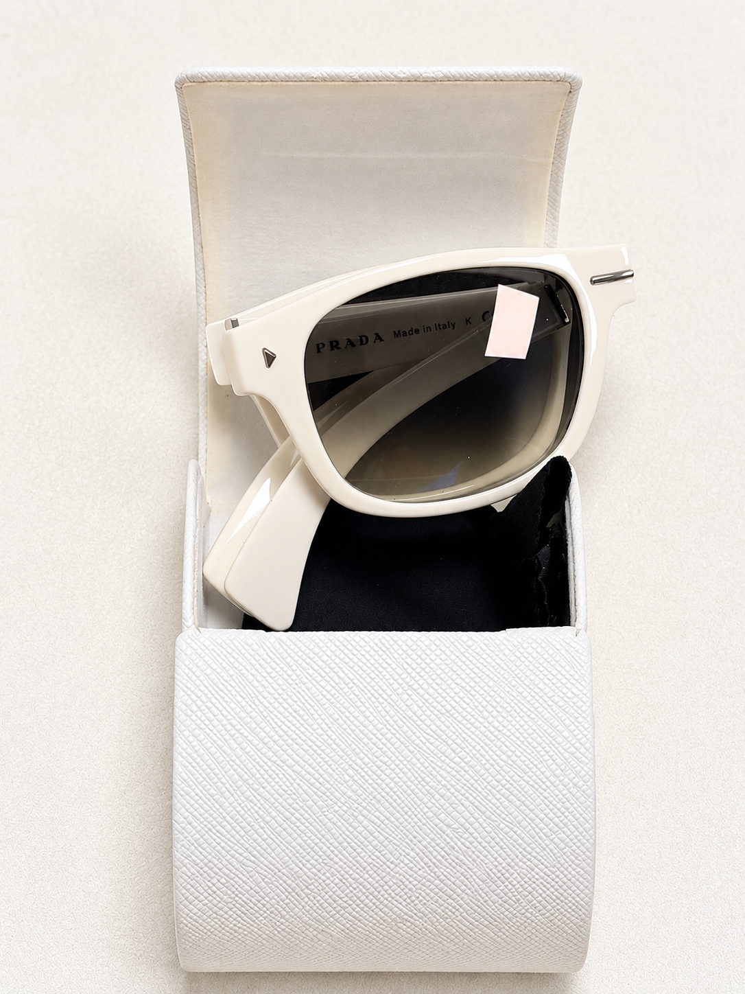 PRADA Lunettes de soleil