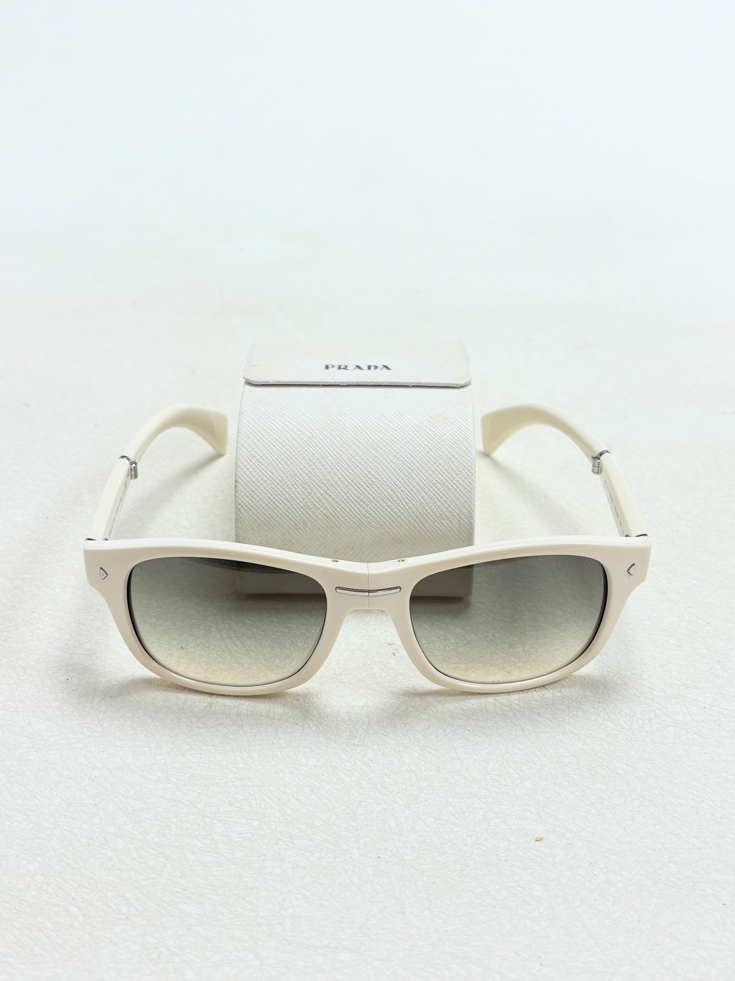 PRADA Lunettes de soleil
