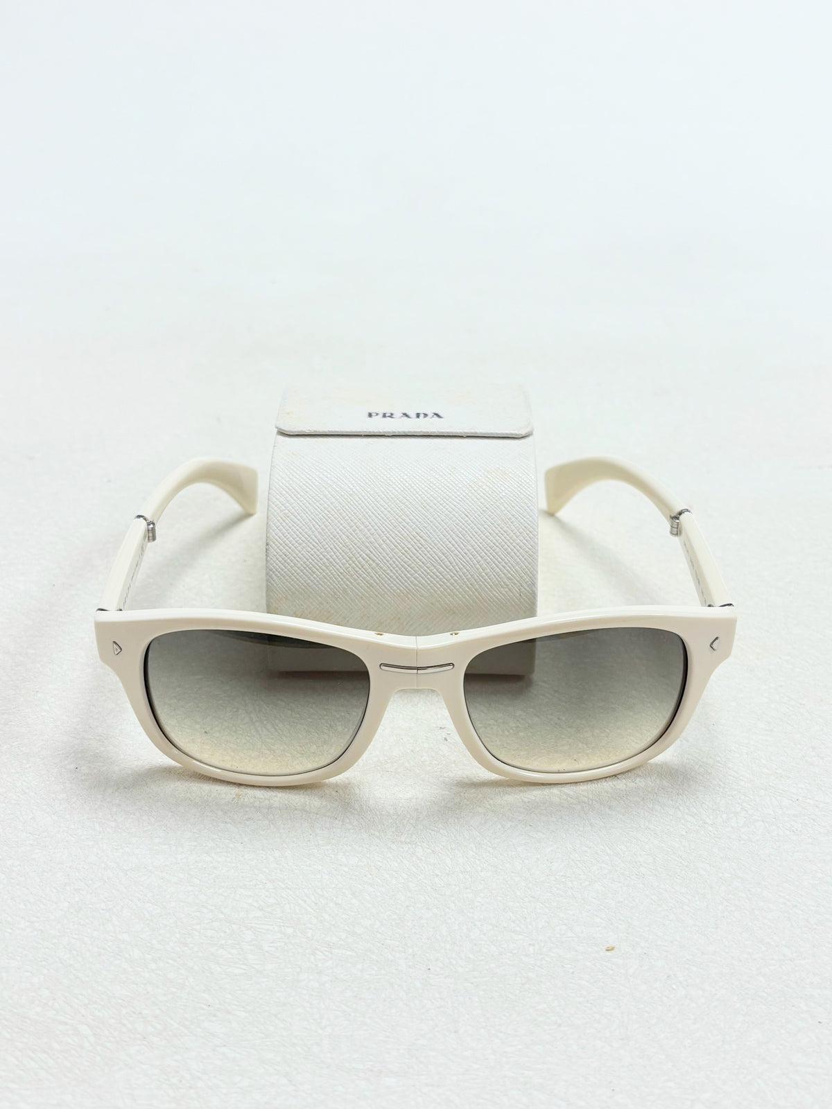 PRADA Lunettes de soleil