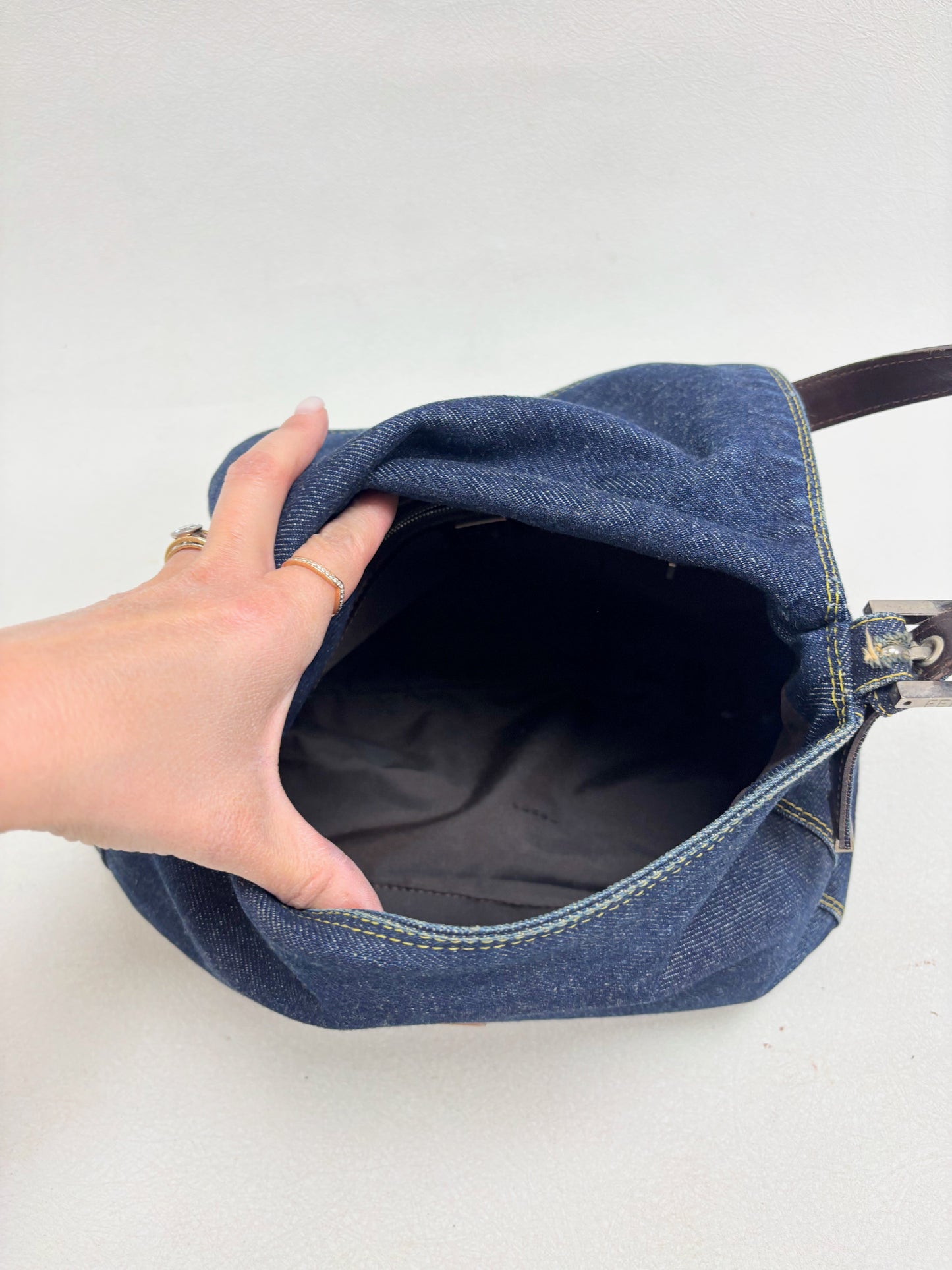 FENDI Sac Mamma Baguette Denim