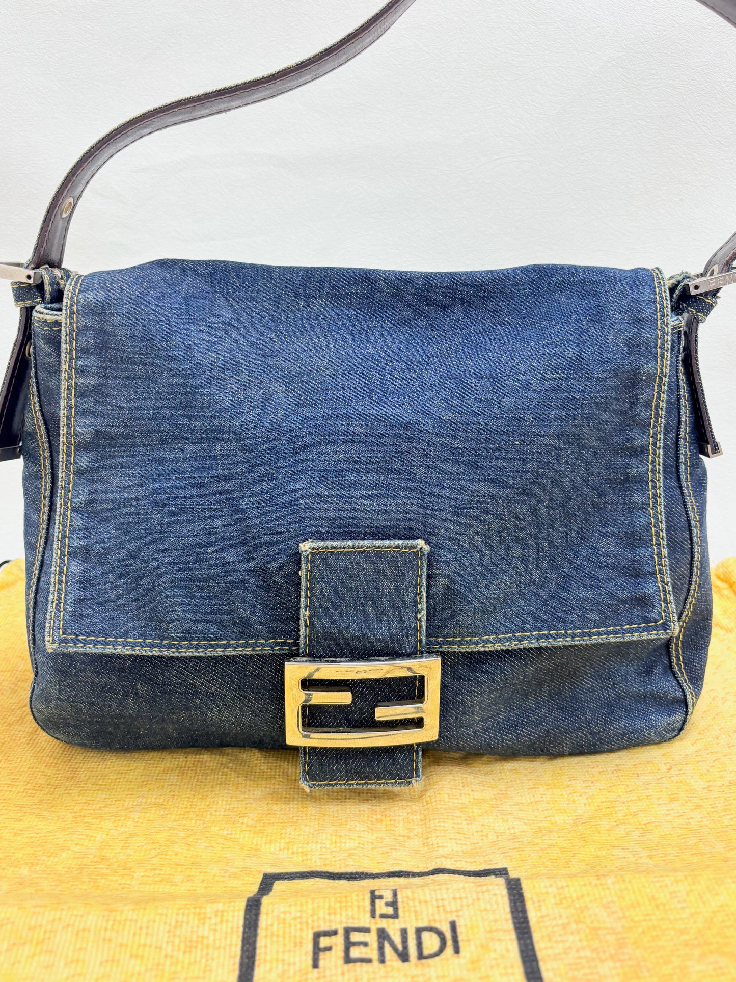 FENDI Sac Mamma Baguette Denim